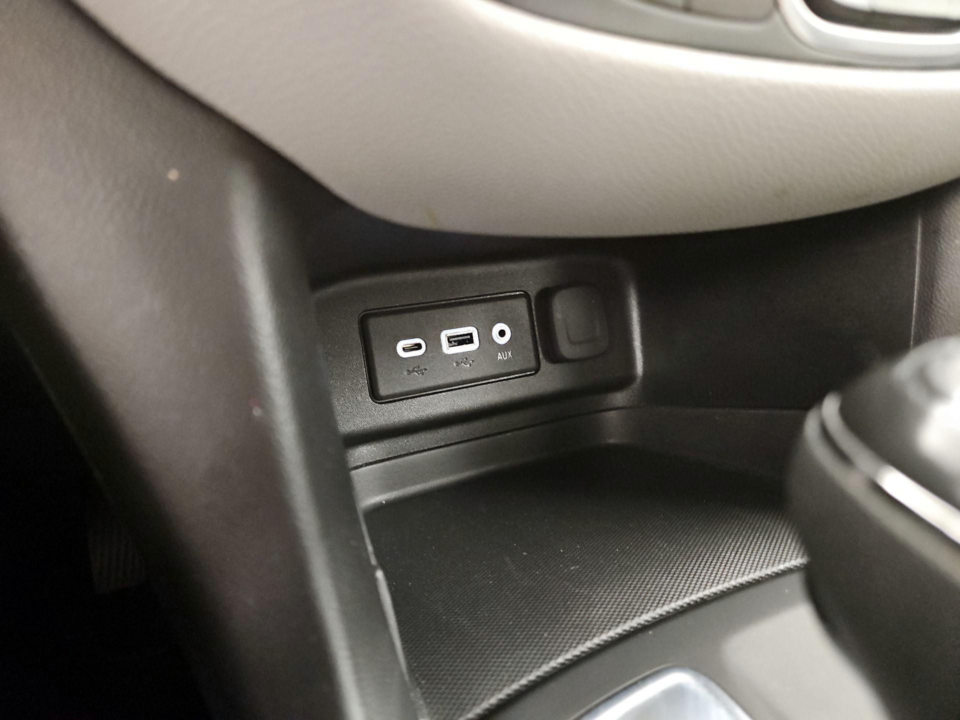 Thumbnail: 2020 Chevrolet Equinox - 18