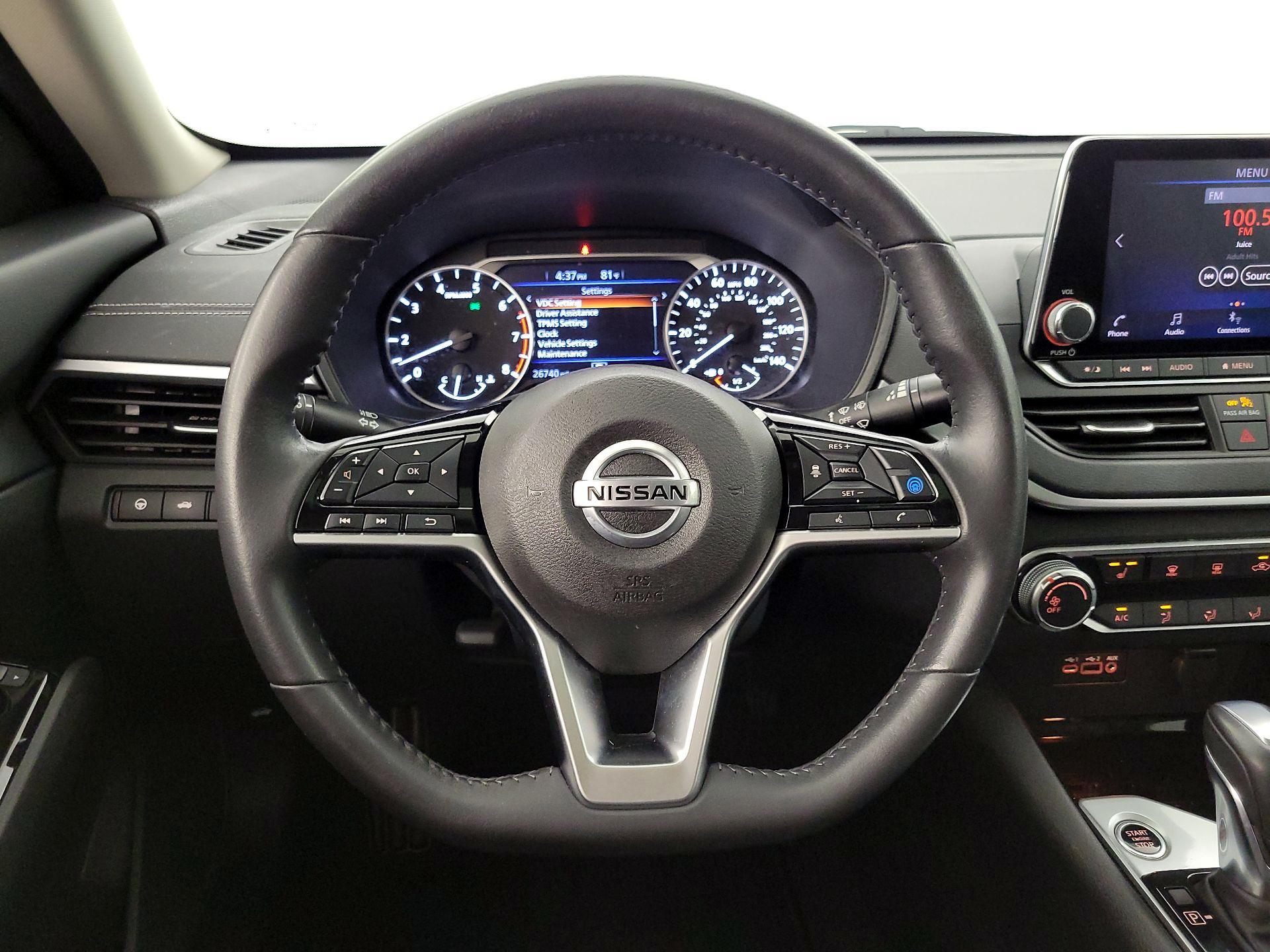 Thumbnail: 2022 Nissan Altima - 10
