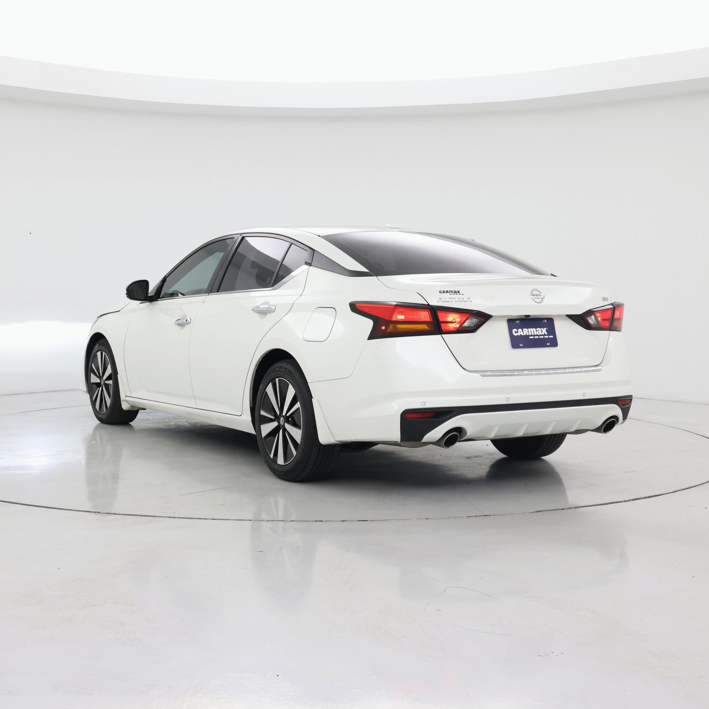 Thumbnail: 2022 Nissan Altima - 2