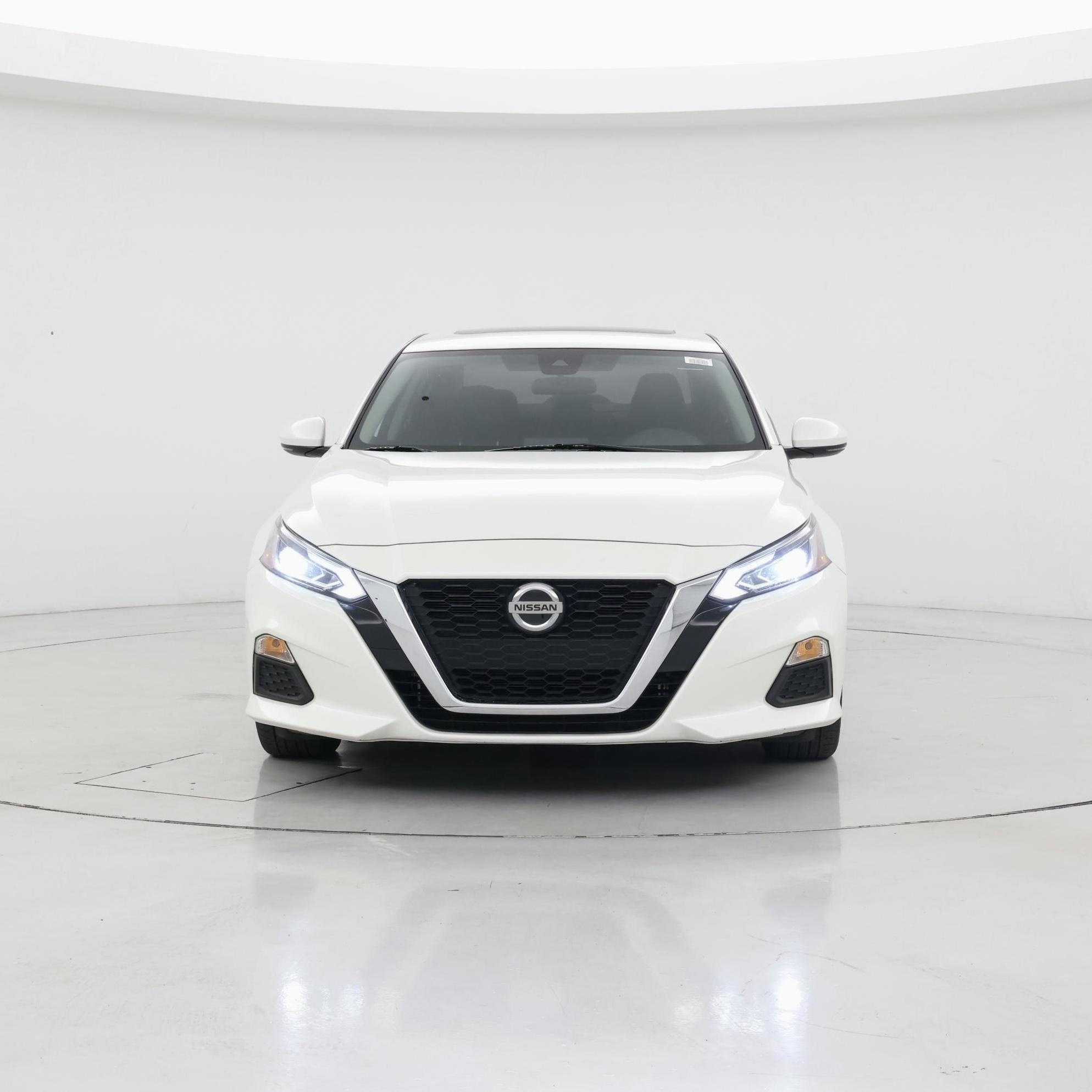 Thumbnail: 2022 Nissan Altima - 5