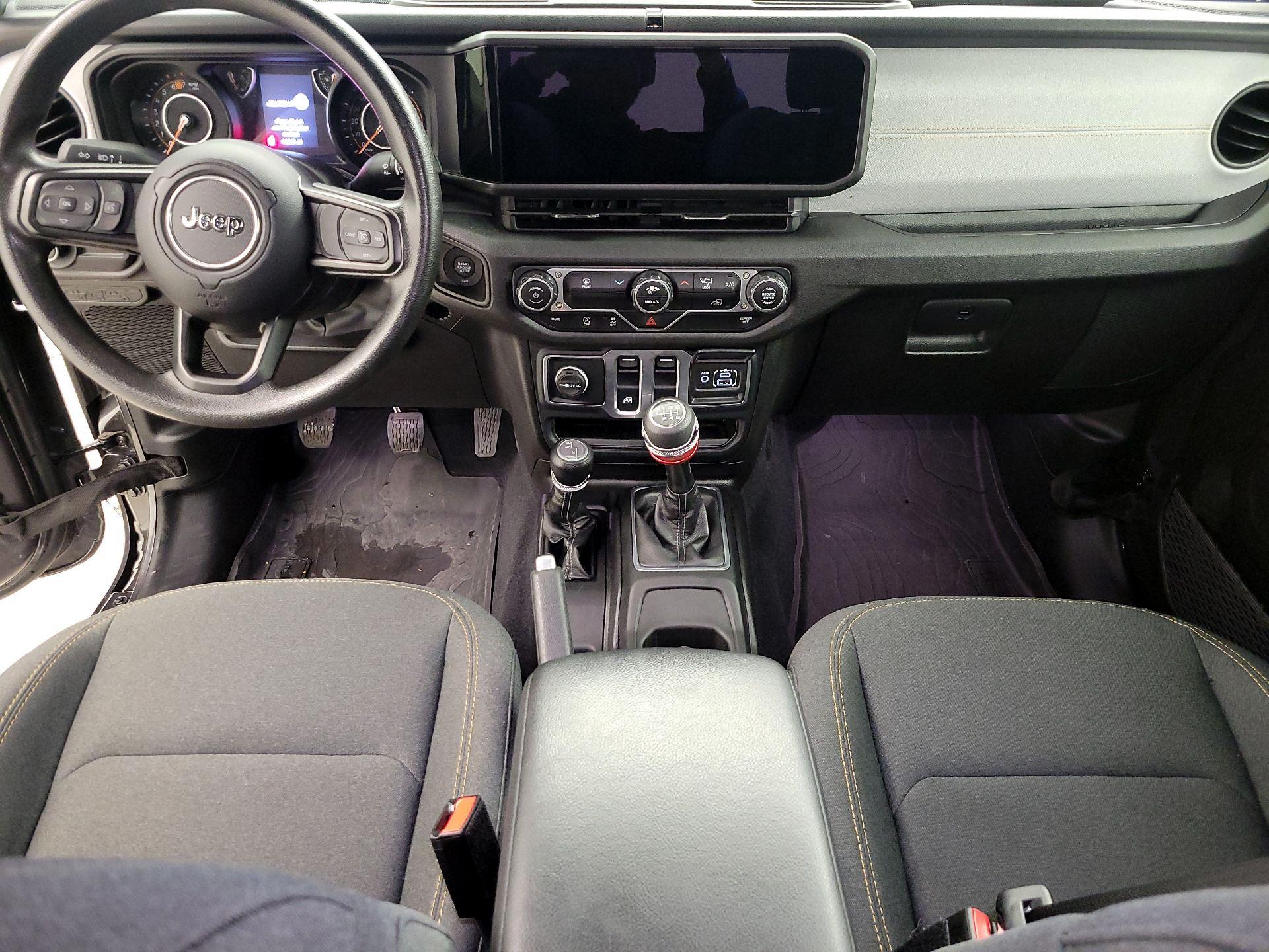 Thumbnail: 2025 Jeep Wrangler - 9