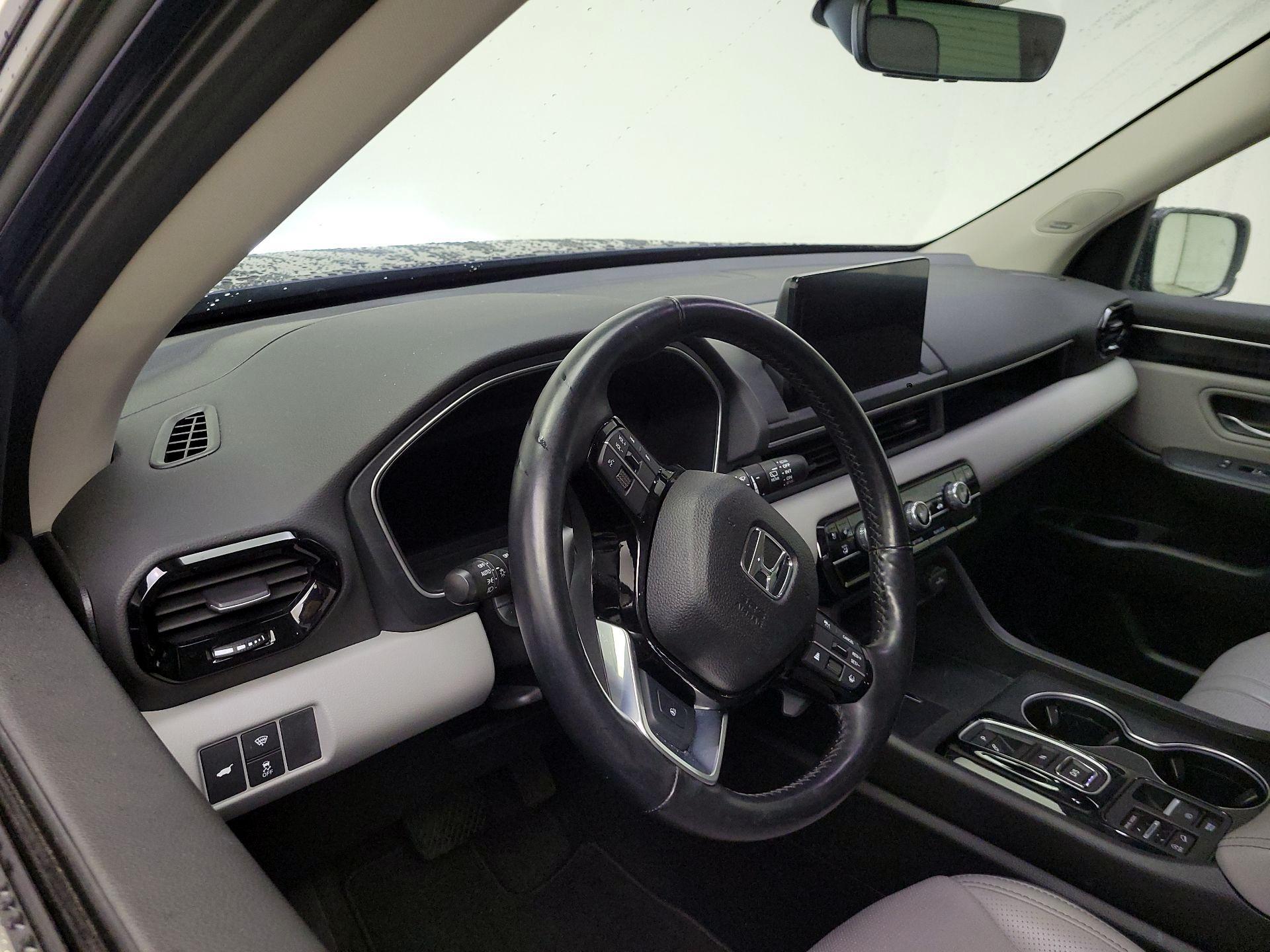 Thumbnail: 2023 Honda Pilot - 9