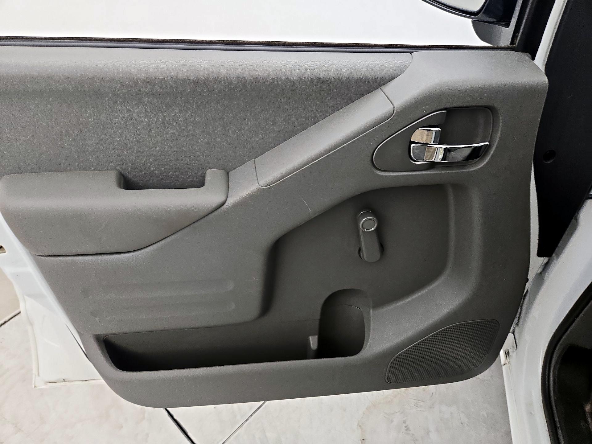 Thumbnail: 2019 Nissan Frontier - 12