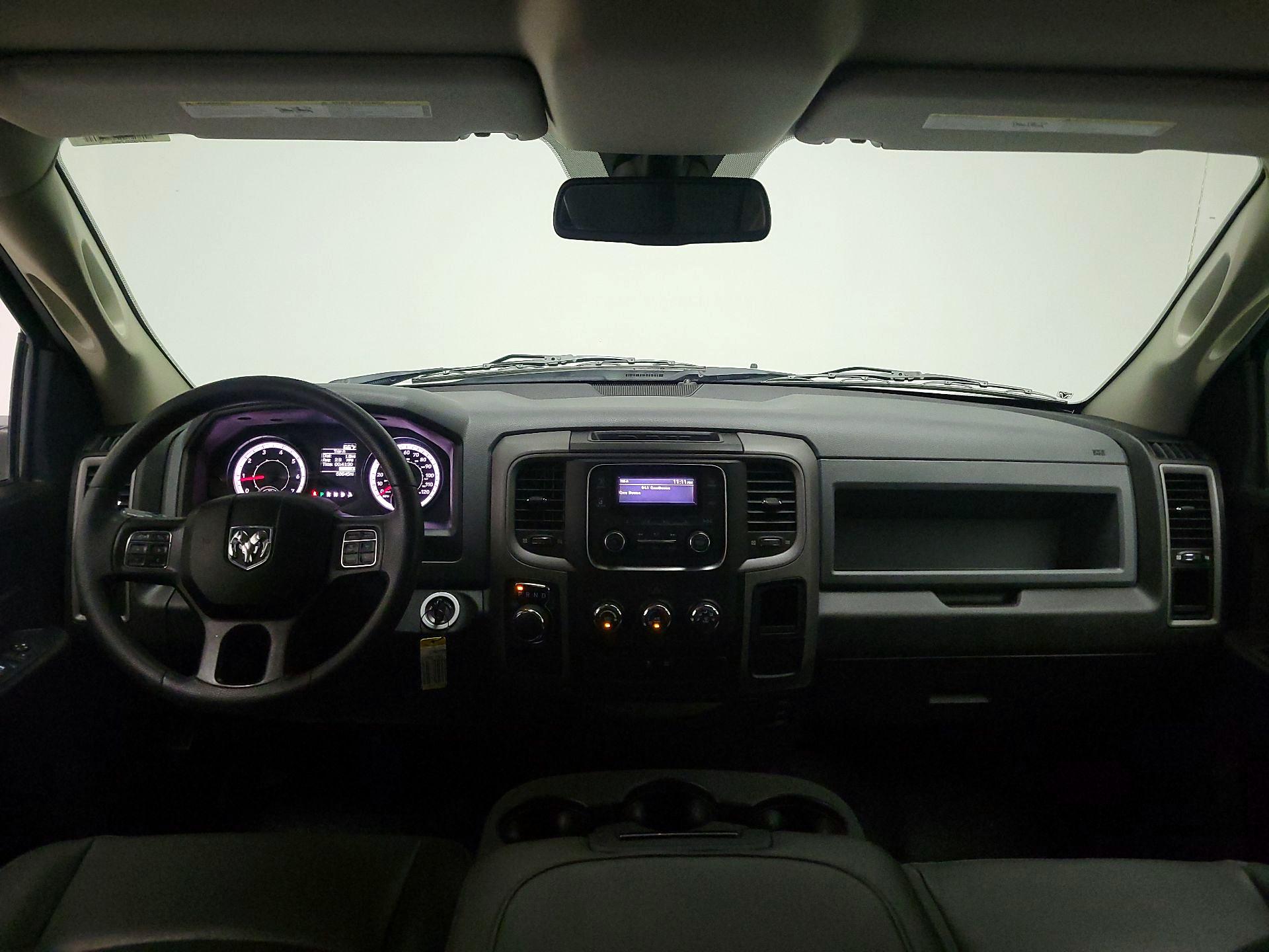 Thumbnail: 2019 RAM 1500 Classic - 9