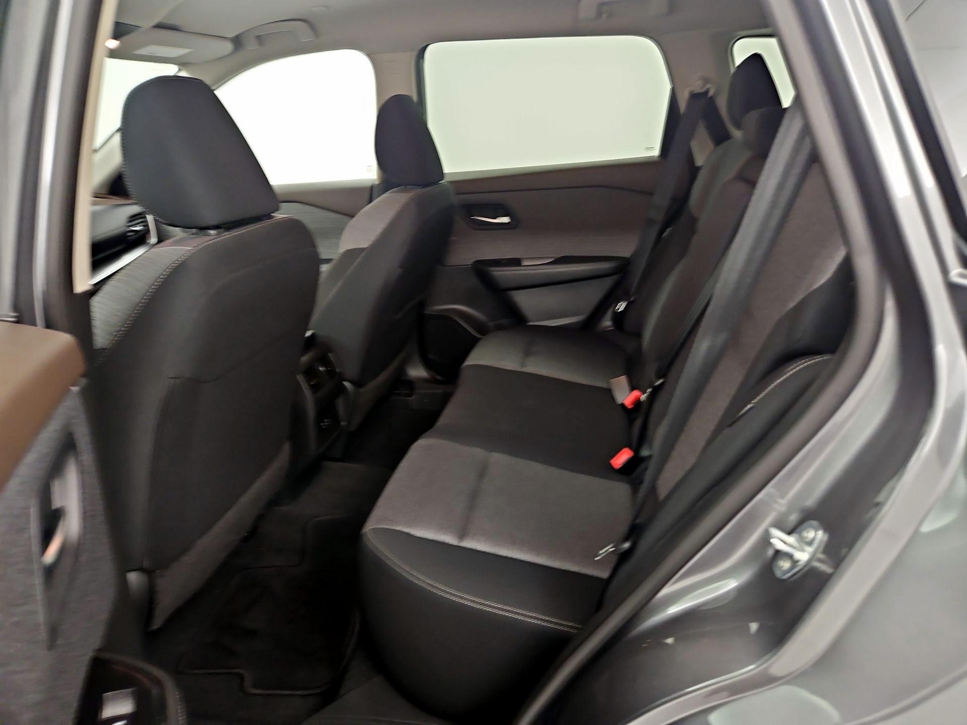 Thumbnail: 2023 Nissan Rogue - 19
