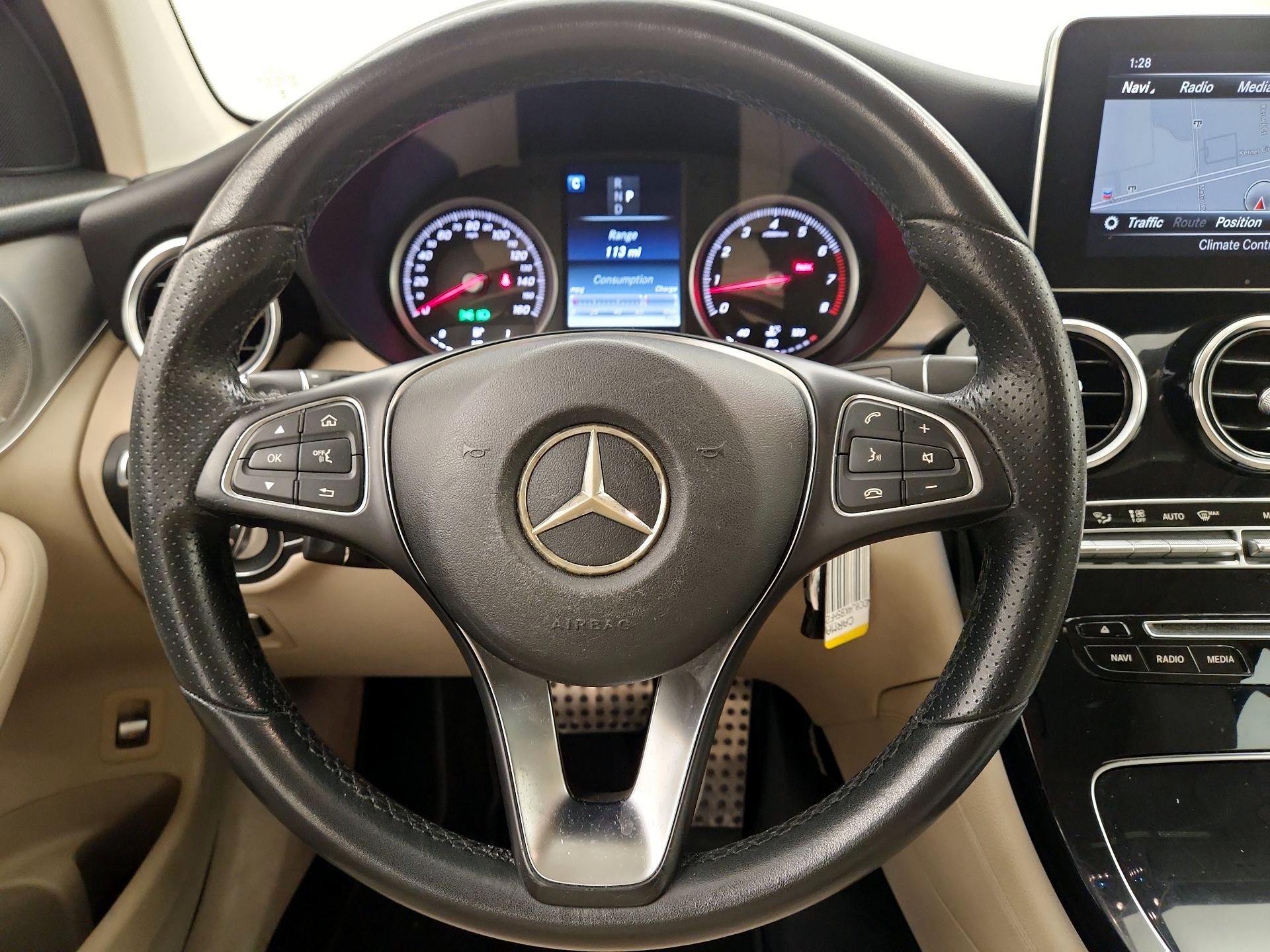 Thumbnail: 2017 Mercedes-Benz GLC - 10
