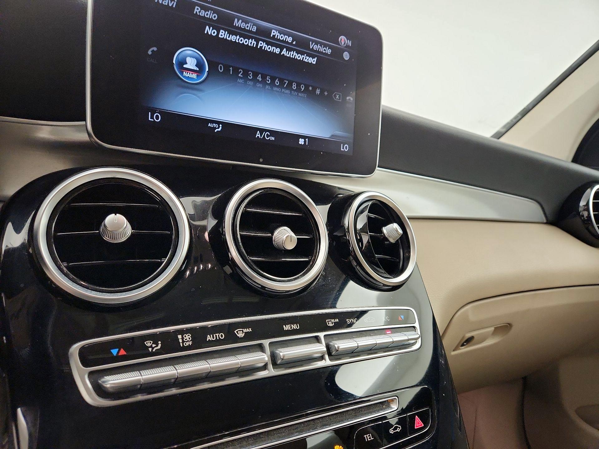 Thumbnail: 2017 Mercedes-Benz GLC - 17
