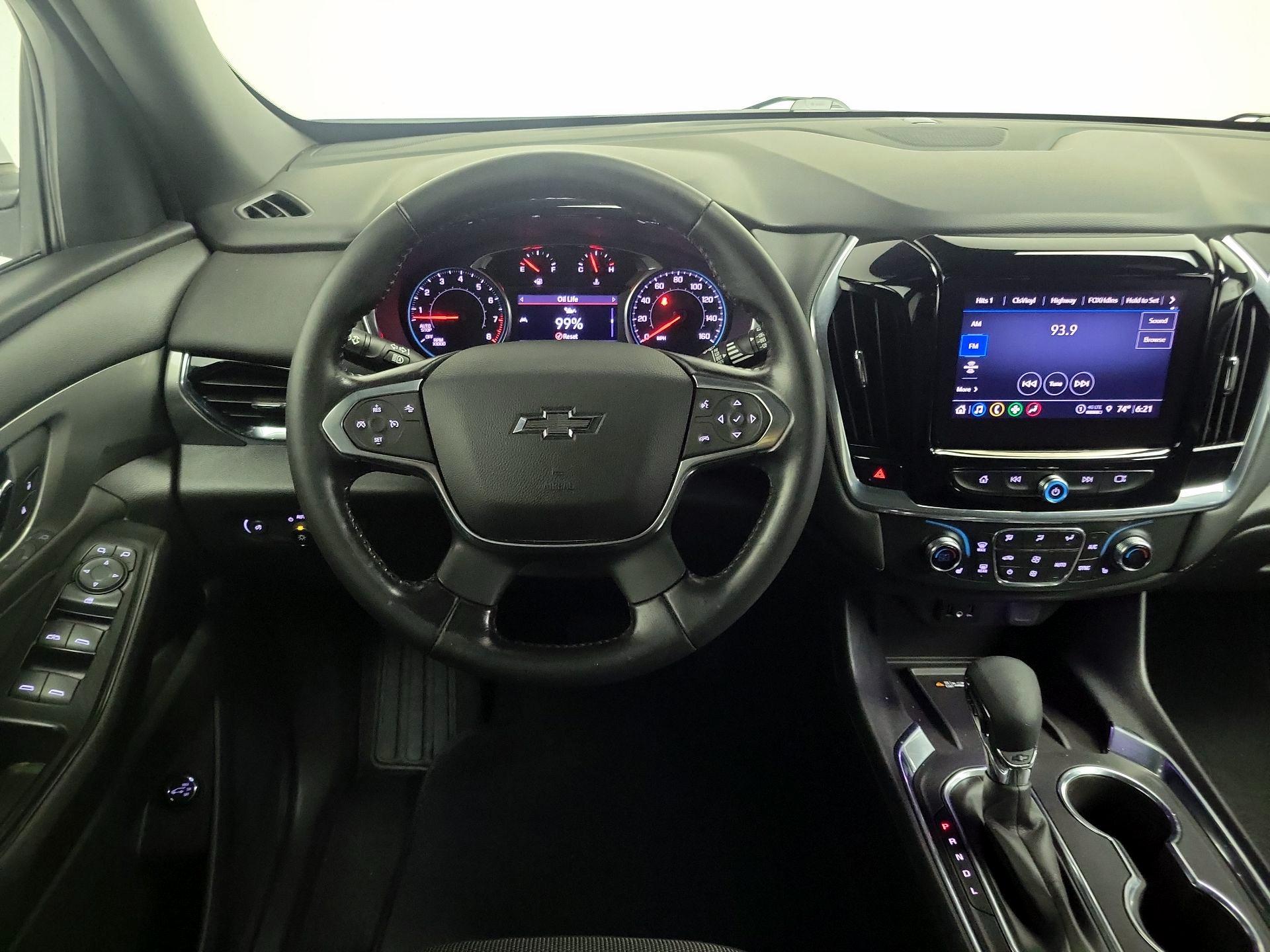 Thumbnail: 2022 Chevrolet Traverse - 10