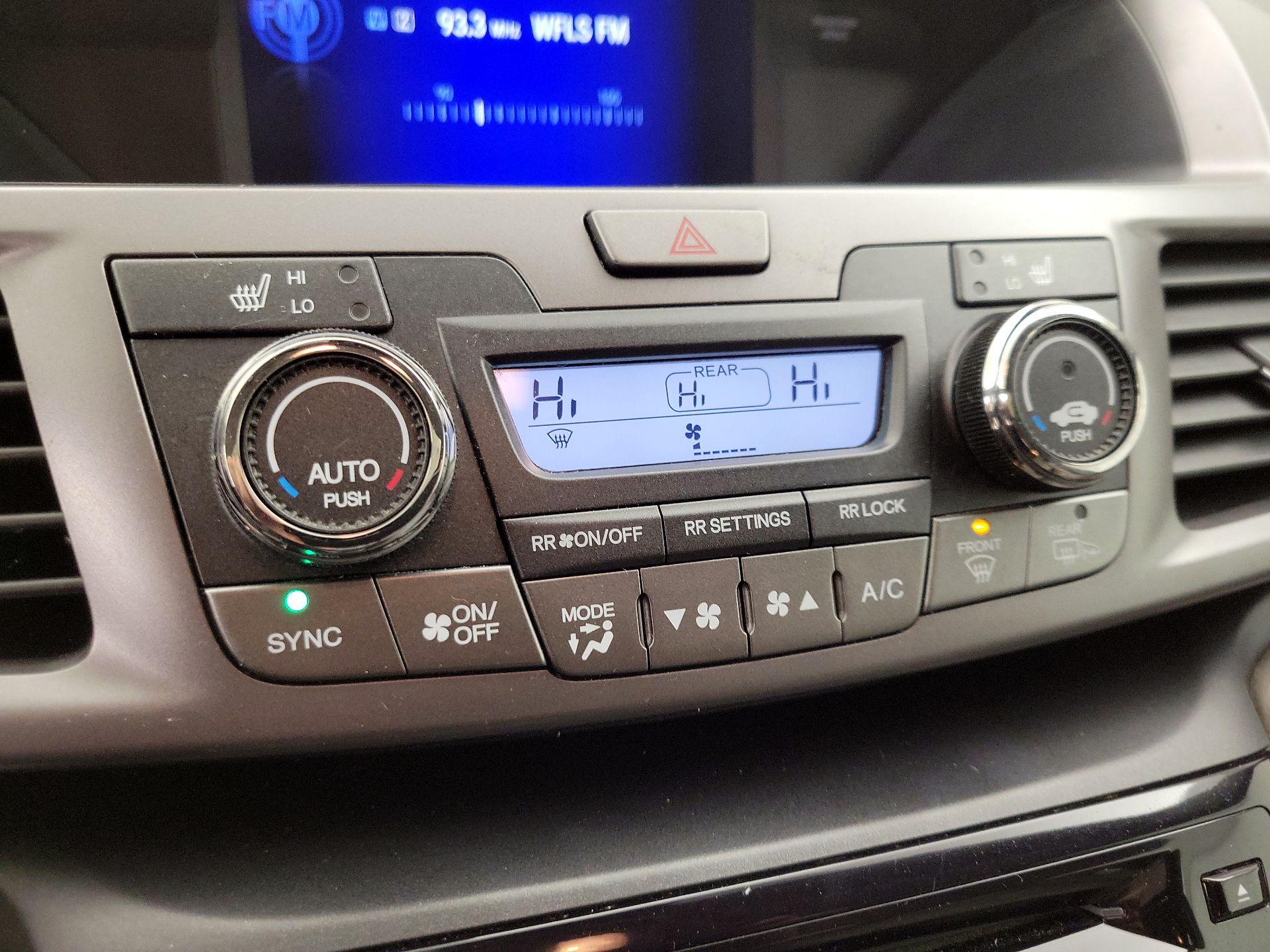 Thumbnail: 2014 Honda Odyssey - 16