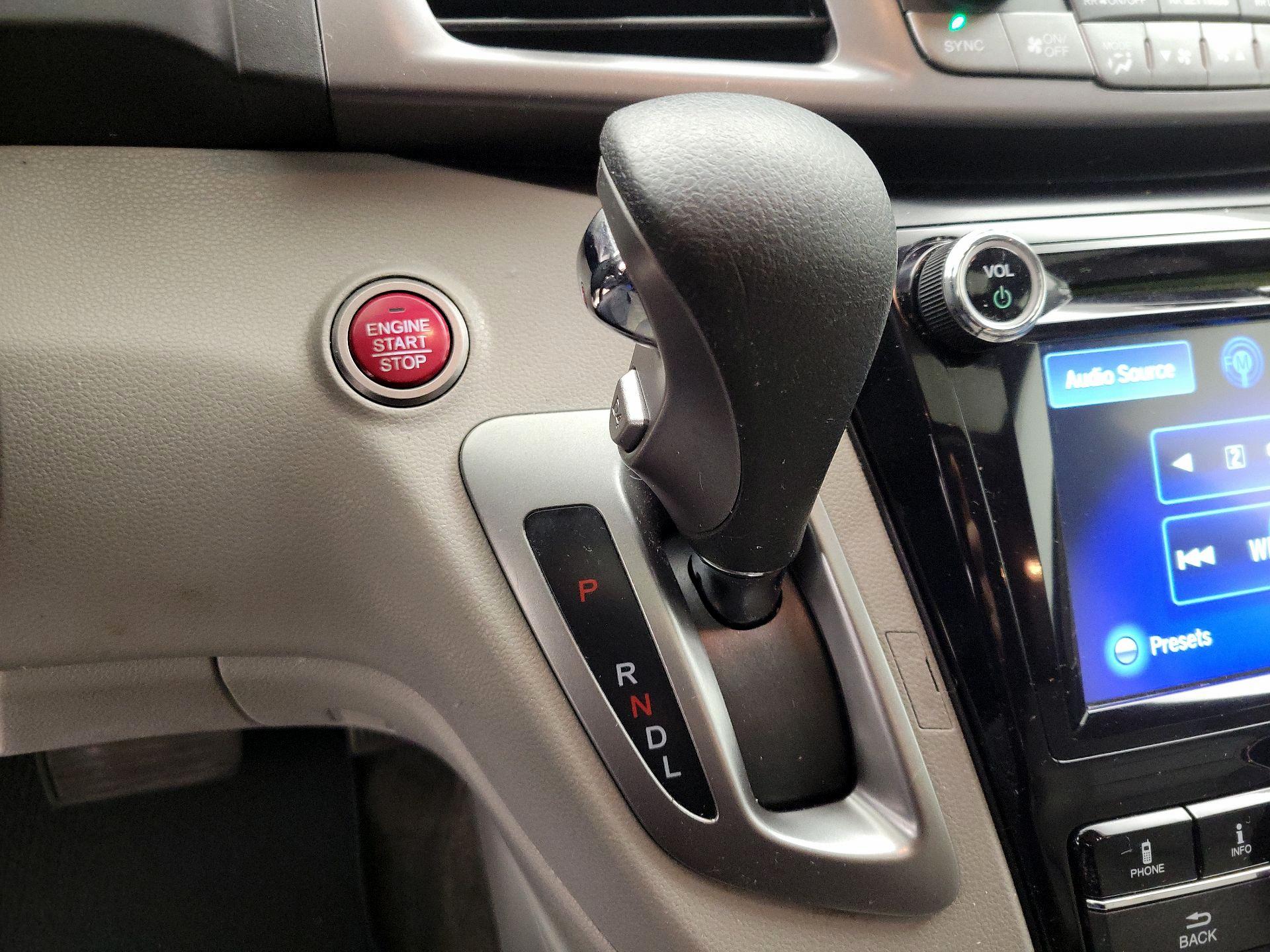 Thumbnail: 2014 Honda Odyssey - 17