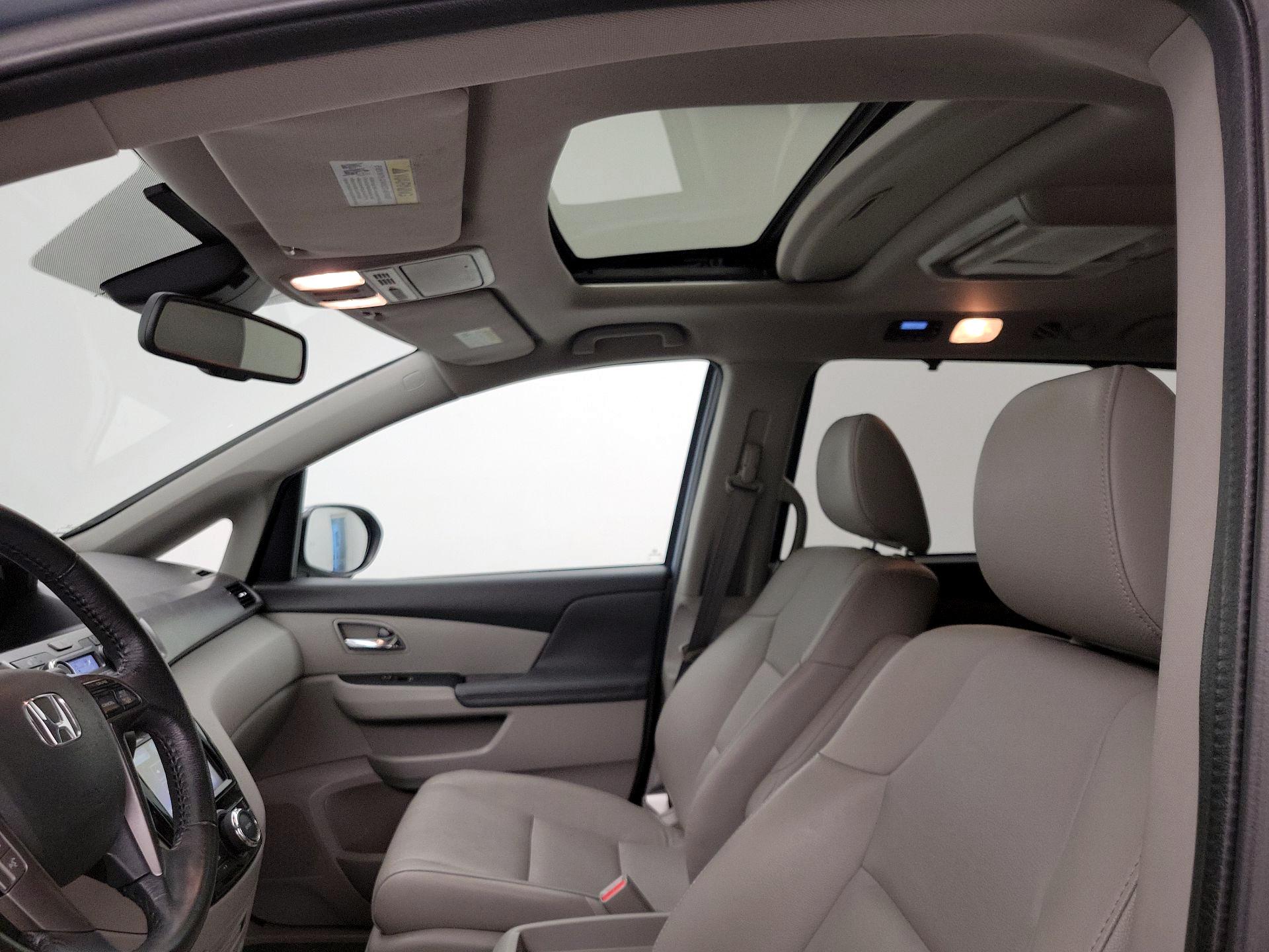 Thumbnail: 2014 Honda Odyssey - 19