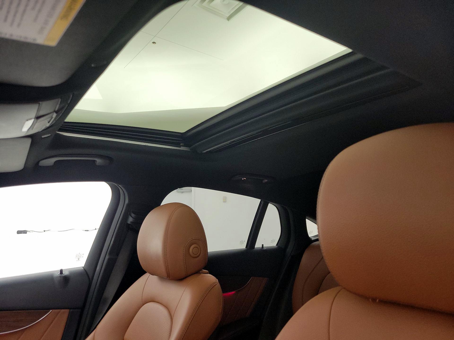 Thumbnail: 2020 Mercedes-Benz GLC - 19