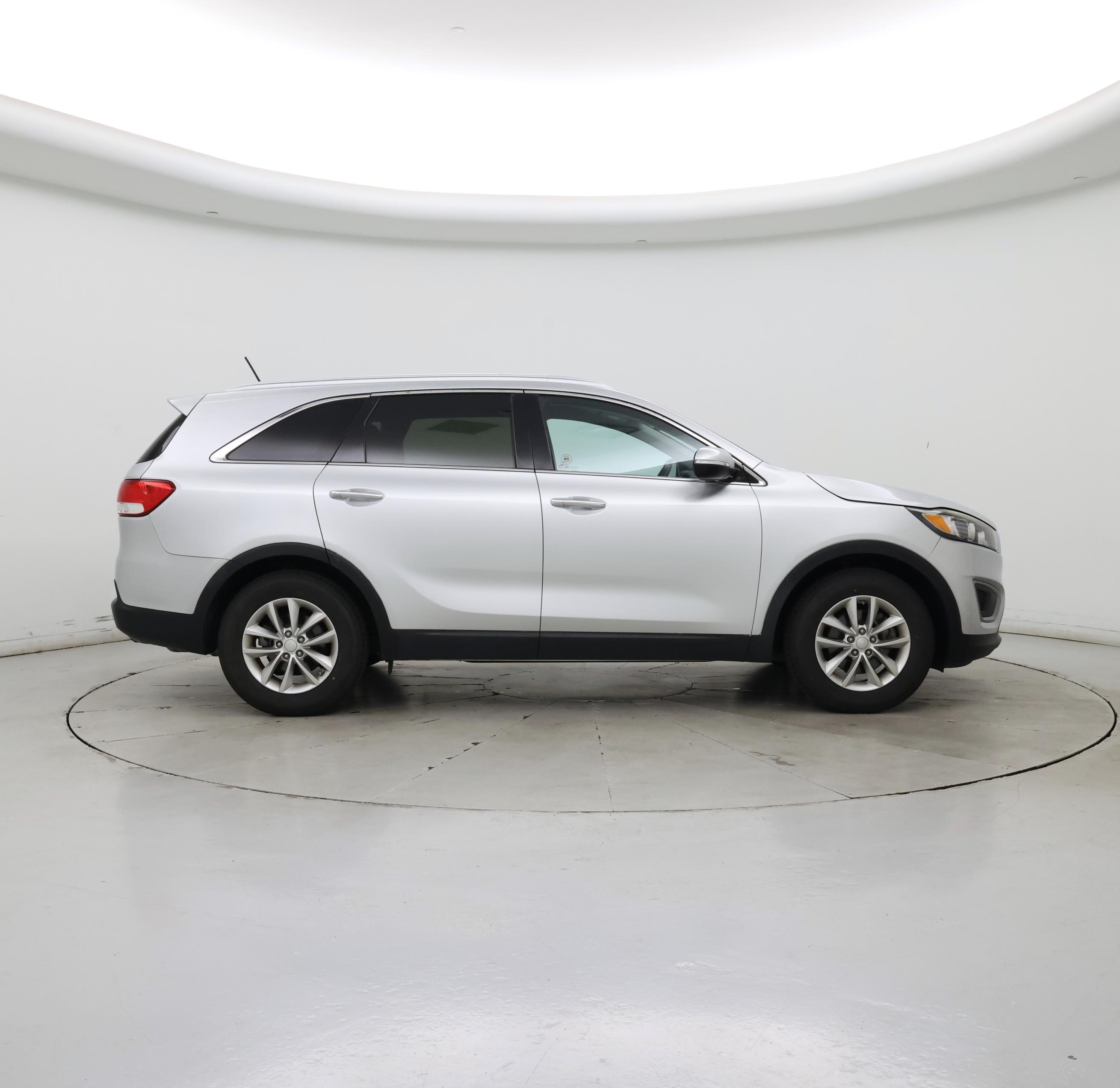 Thumbnail: 2017 Kia Sorento - 7