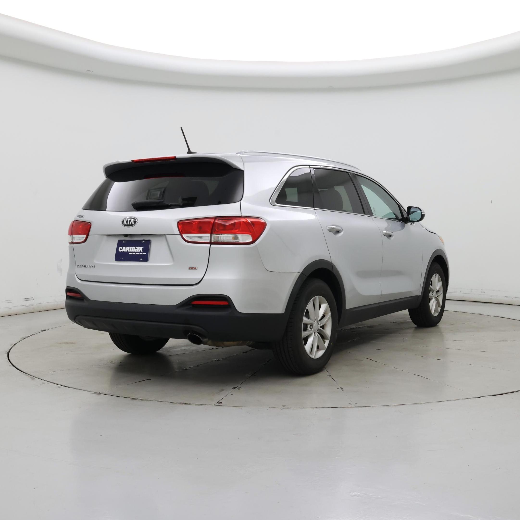Thumbnail: 2017 Kia Sorento - 8