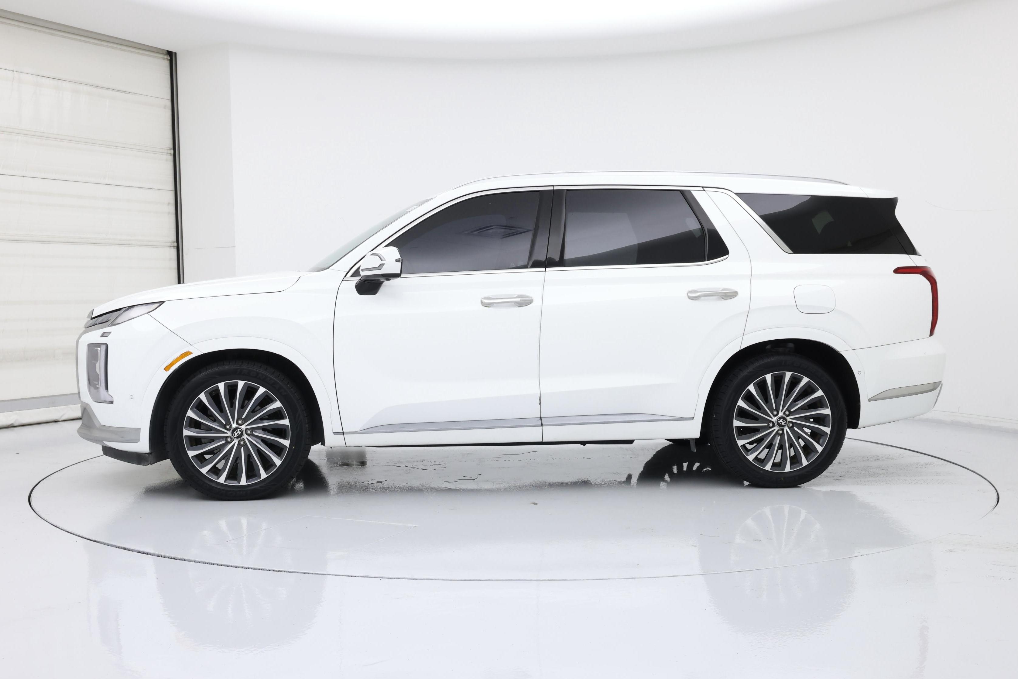 Thumbnail: 2023 Hyundai Palisade - 3