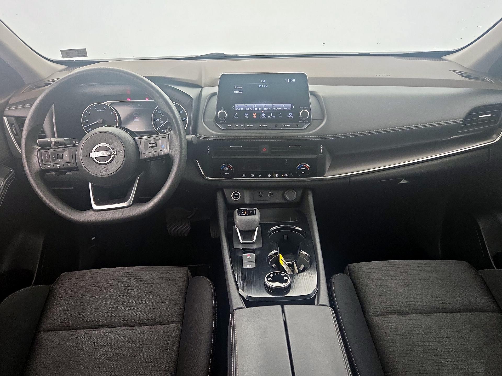 Thumbnail: 2023 Nissan Rogue - 9
