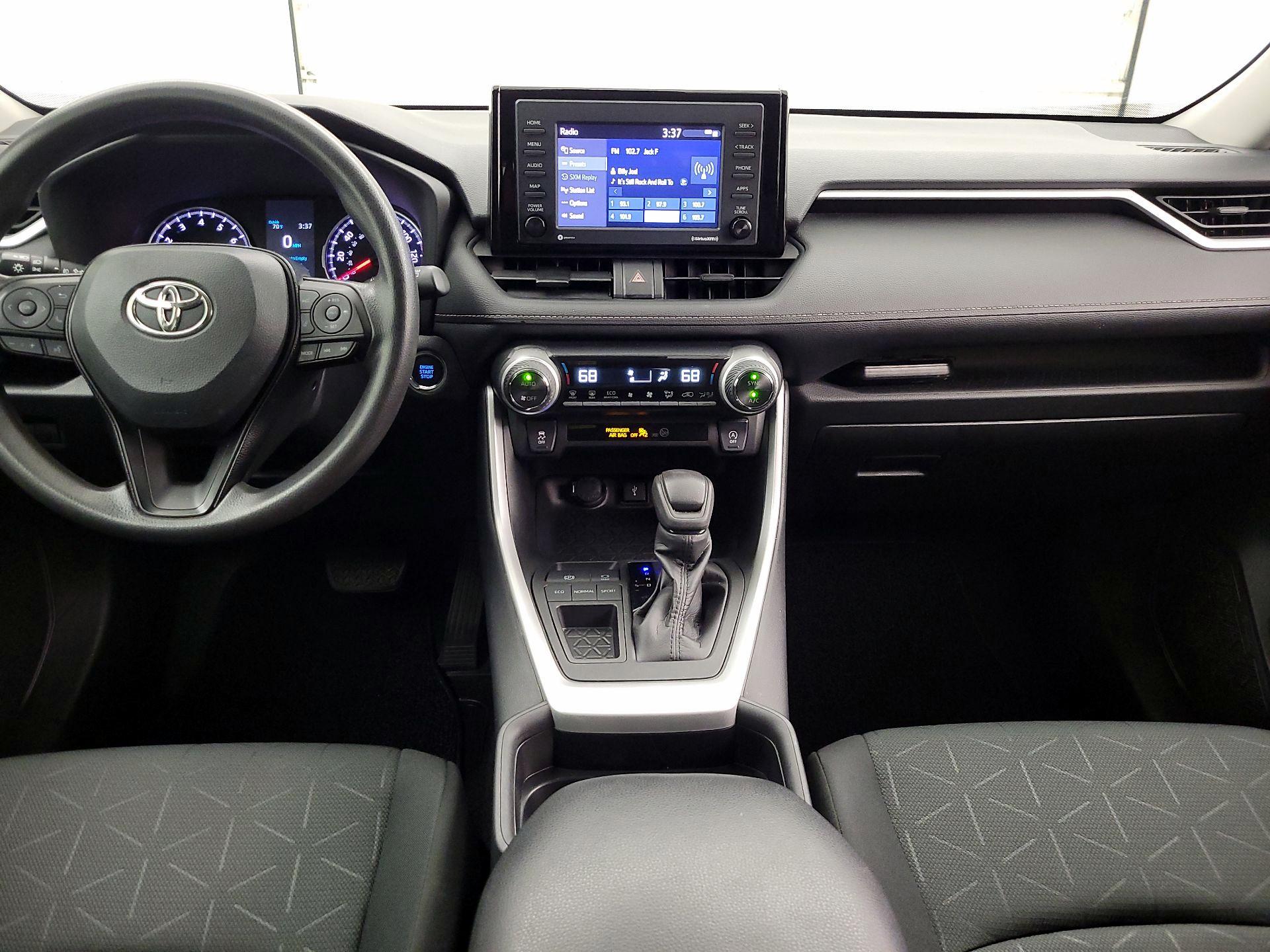 Thumbnail: 2021 Toyota RAV4 - 9