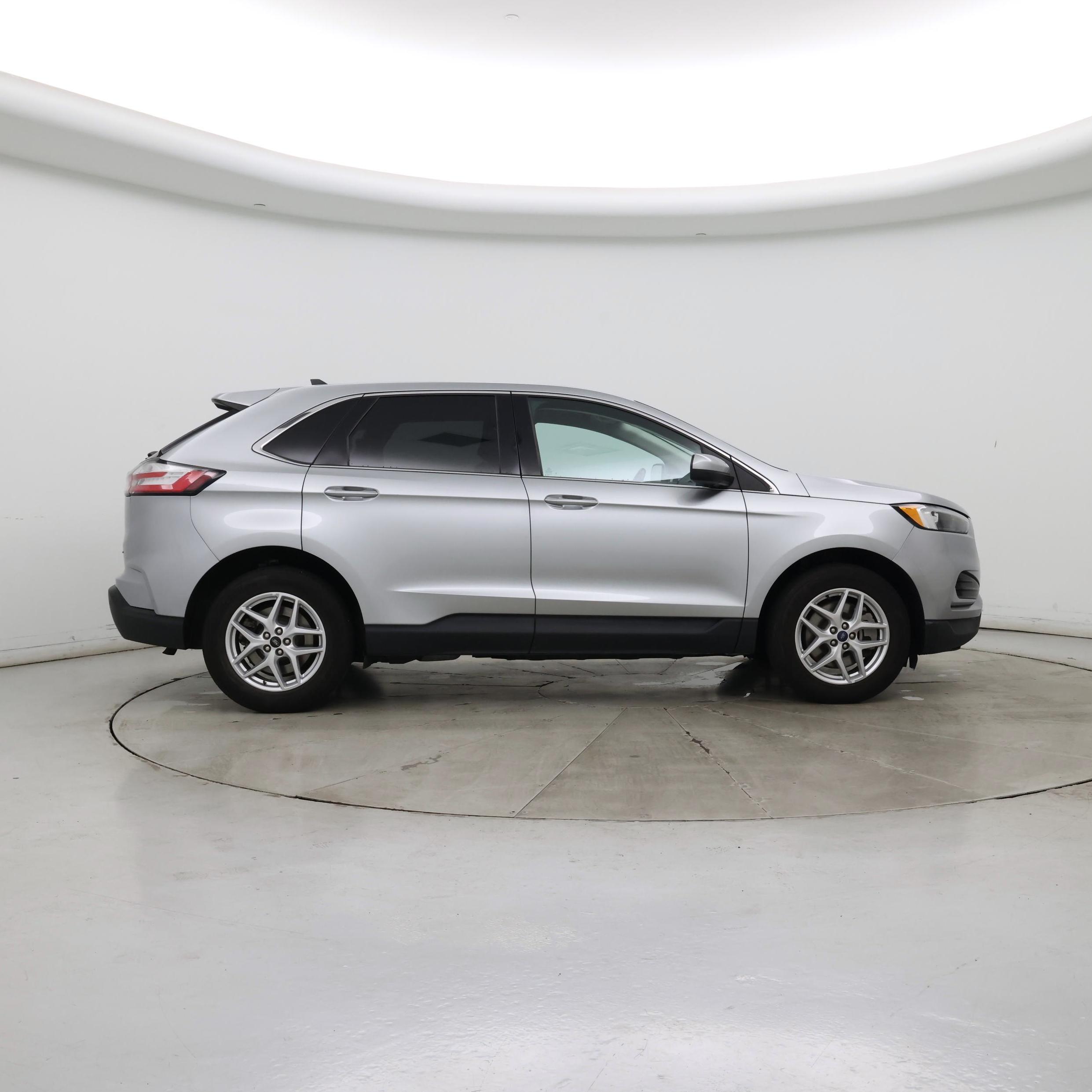 Thumbnail: 2023 Ford Edge - 7