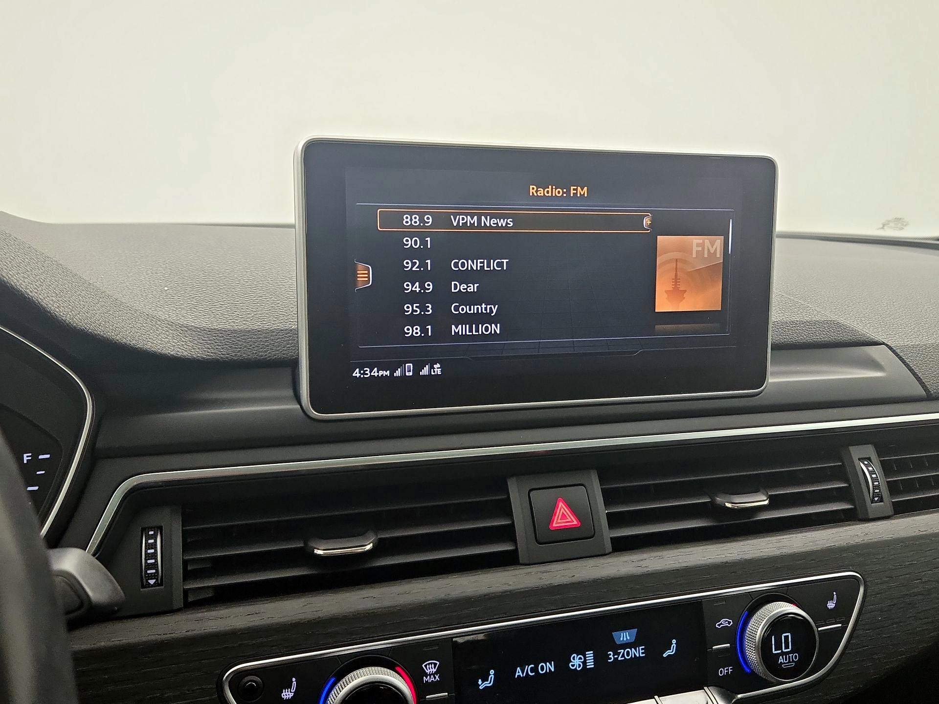 Thumbnail: 2018 Audi A4 - 16