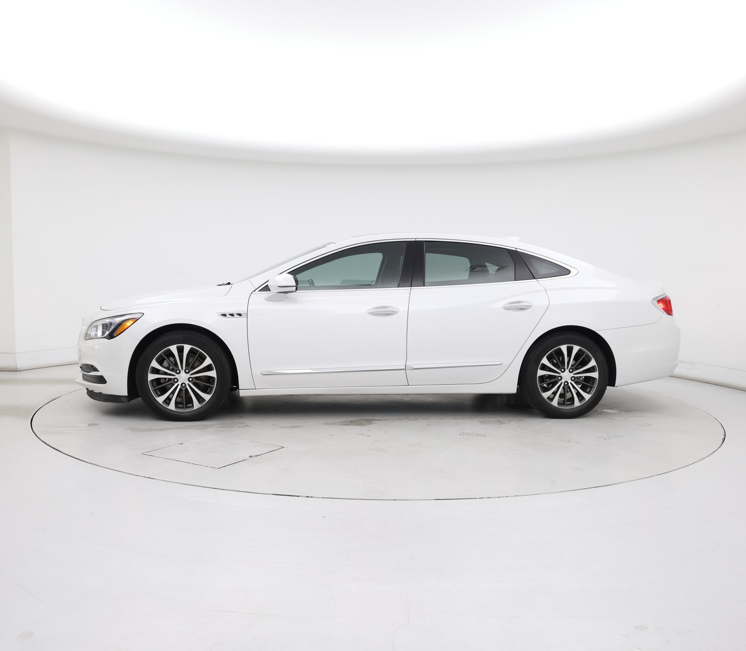 Thumbnail: 2017 Buick LaCrosse - 3
