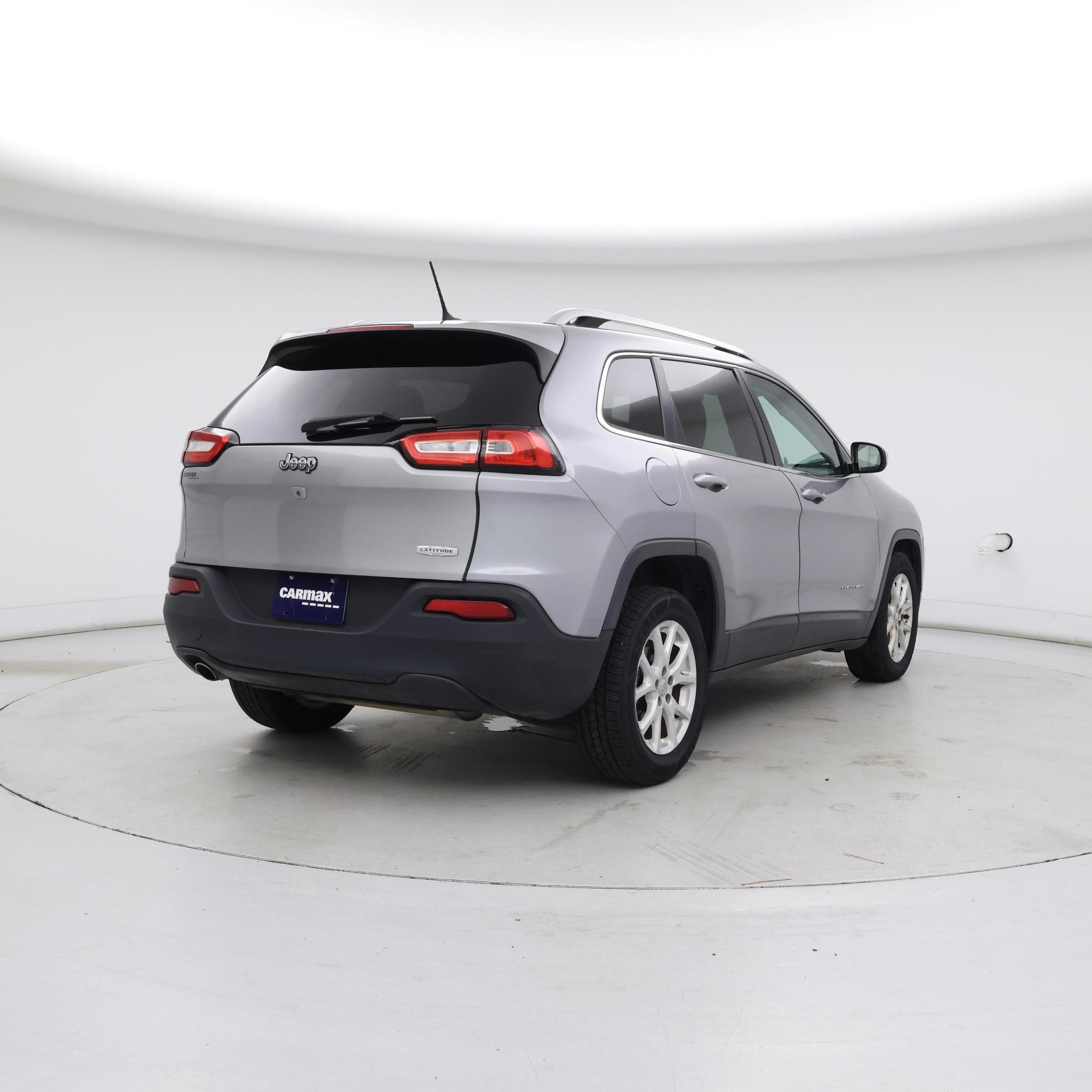 Thumbnail: 2016 Jeep Cherokee - 8