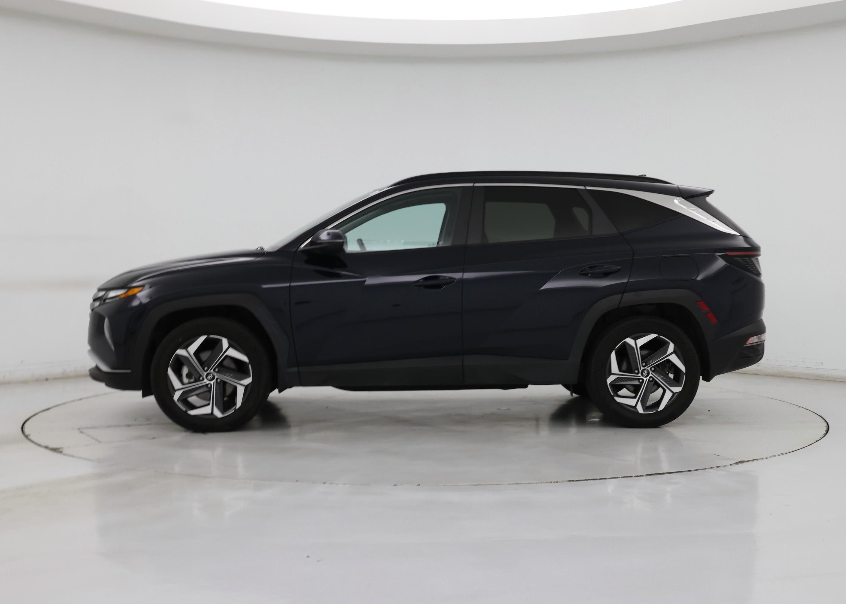 Thumbnail: 2022 Hyundai Tucson - 3