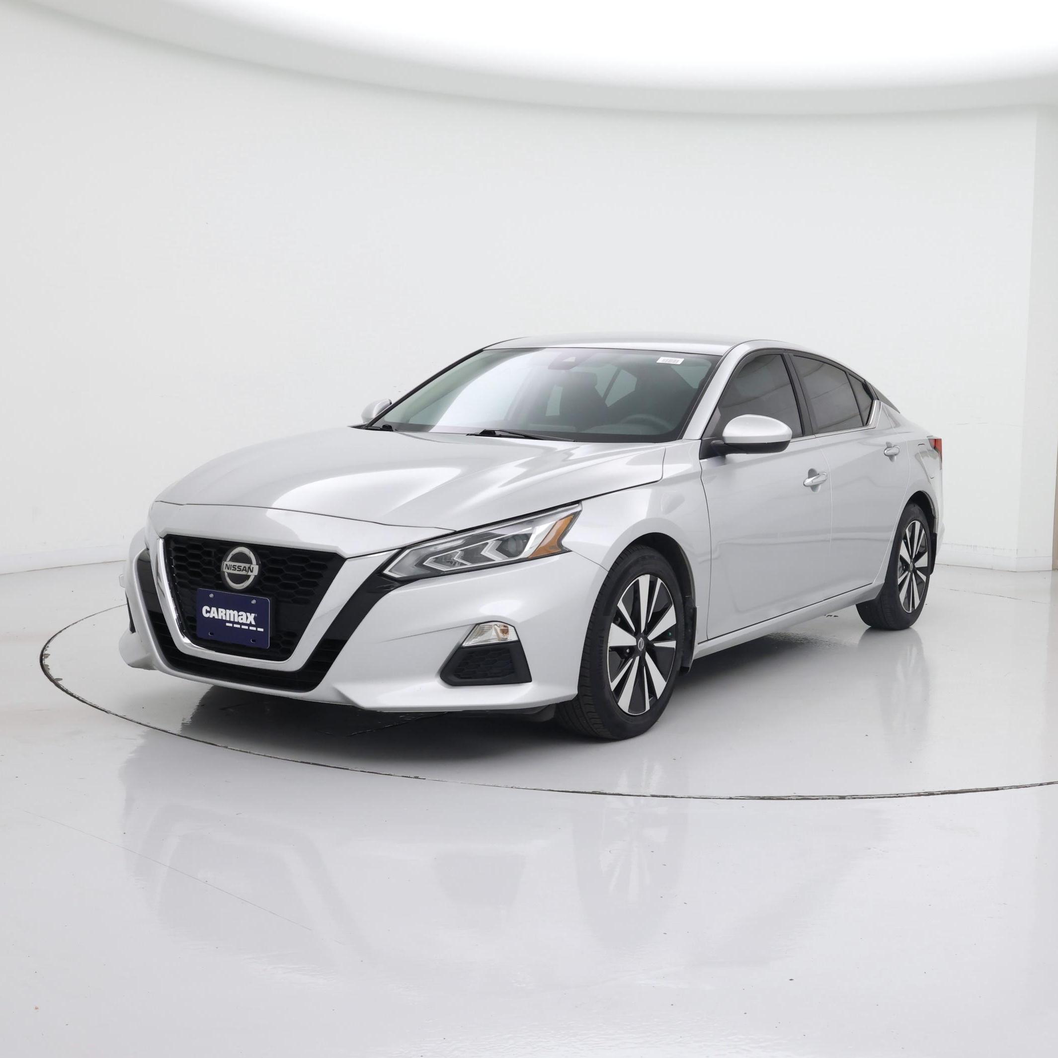 Thumbnail: 2022 Nissan Altima - 4