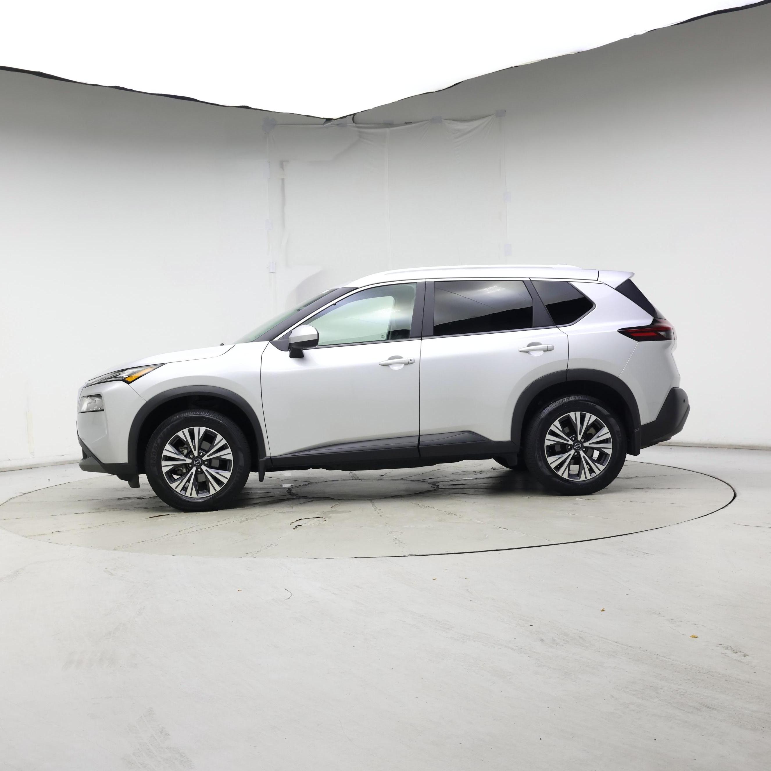 Thumbnail: 2023 Nissan Rogue - 3