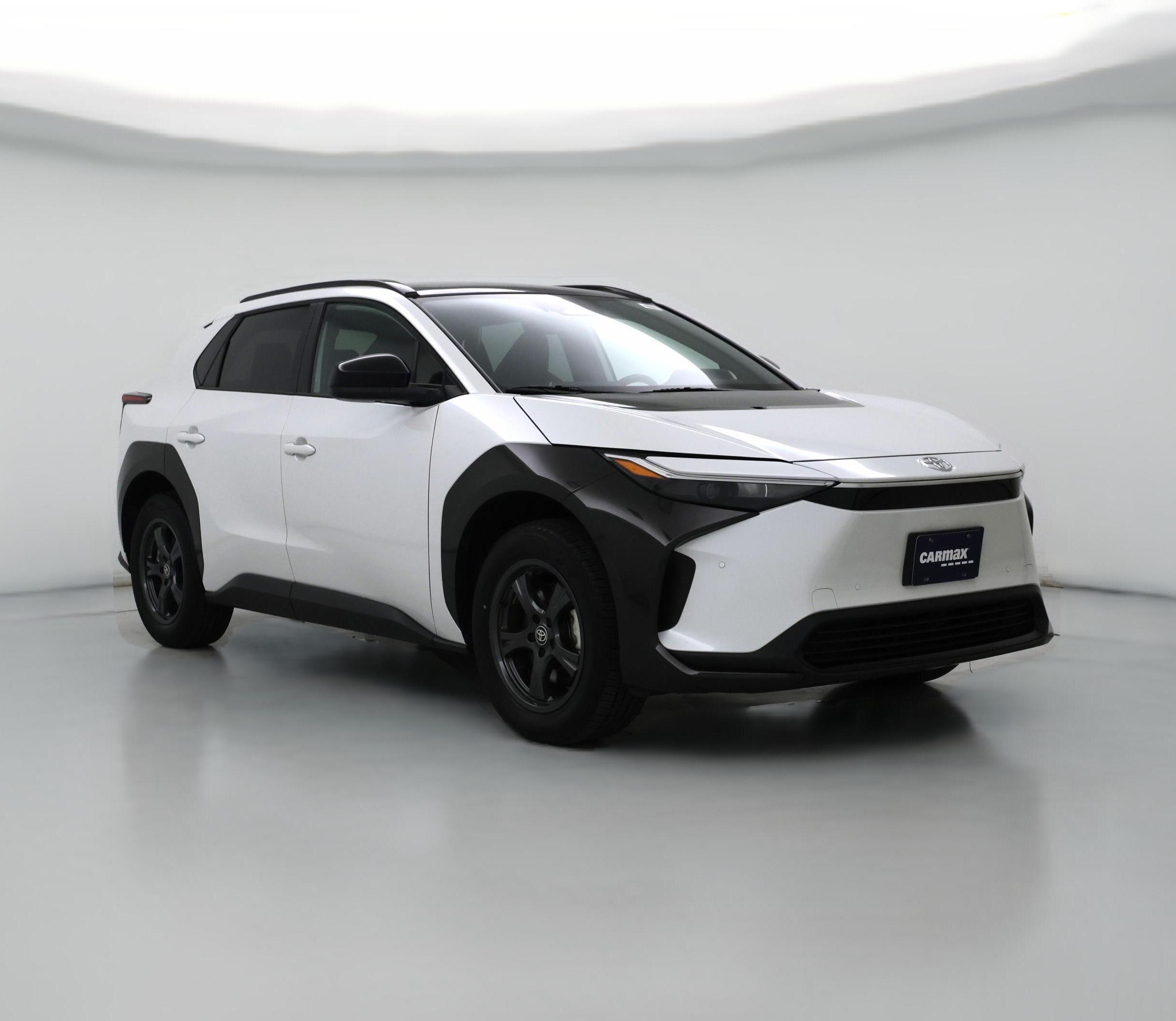 Thumbnail: 2023 Toyota bZ4X - 1