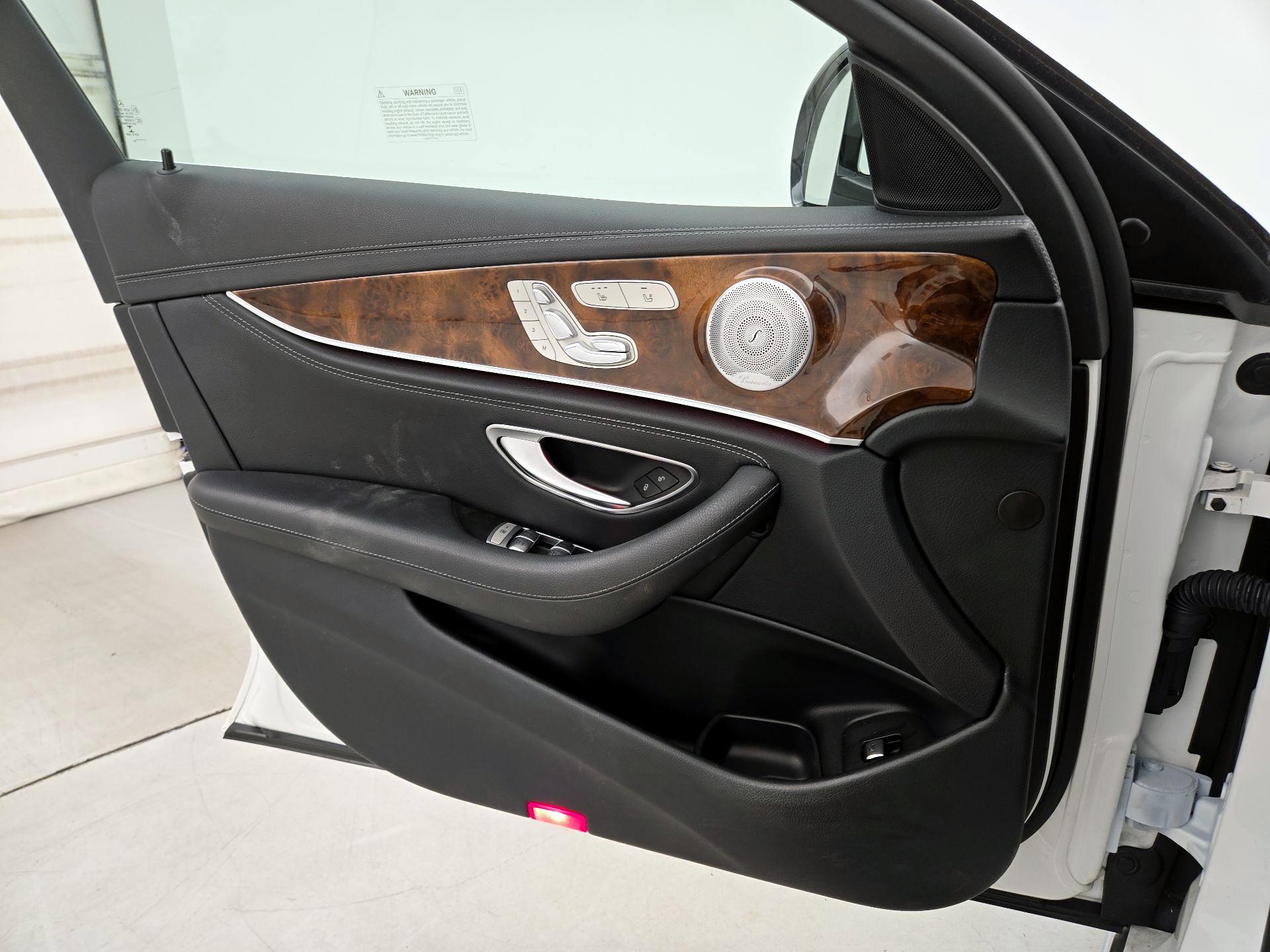 Thumbnail: 2020 Mercedes-Benz E-Class - 12