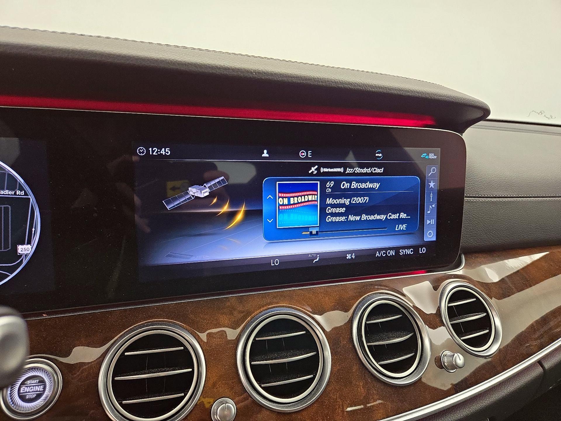 Thumbnail: 2020 Mercedes-Benz E-Class - 16