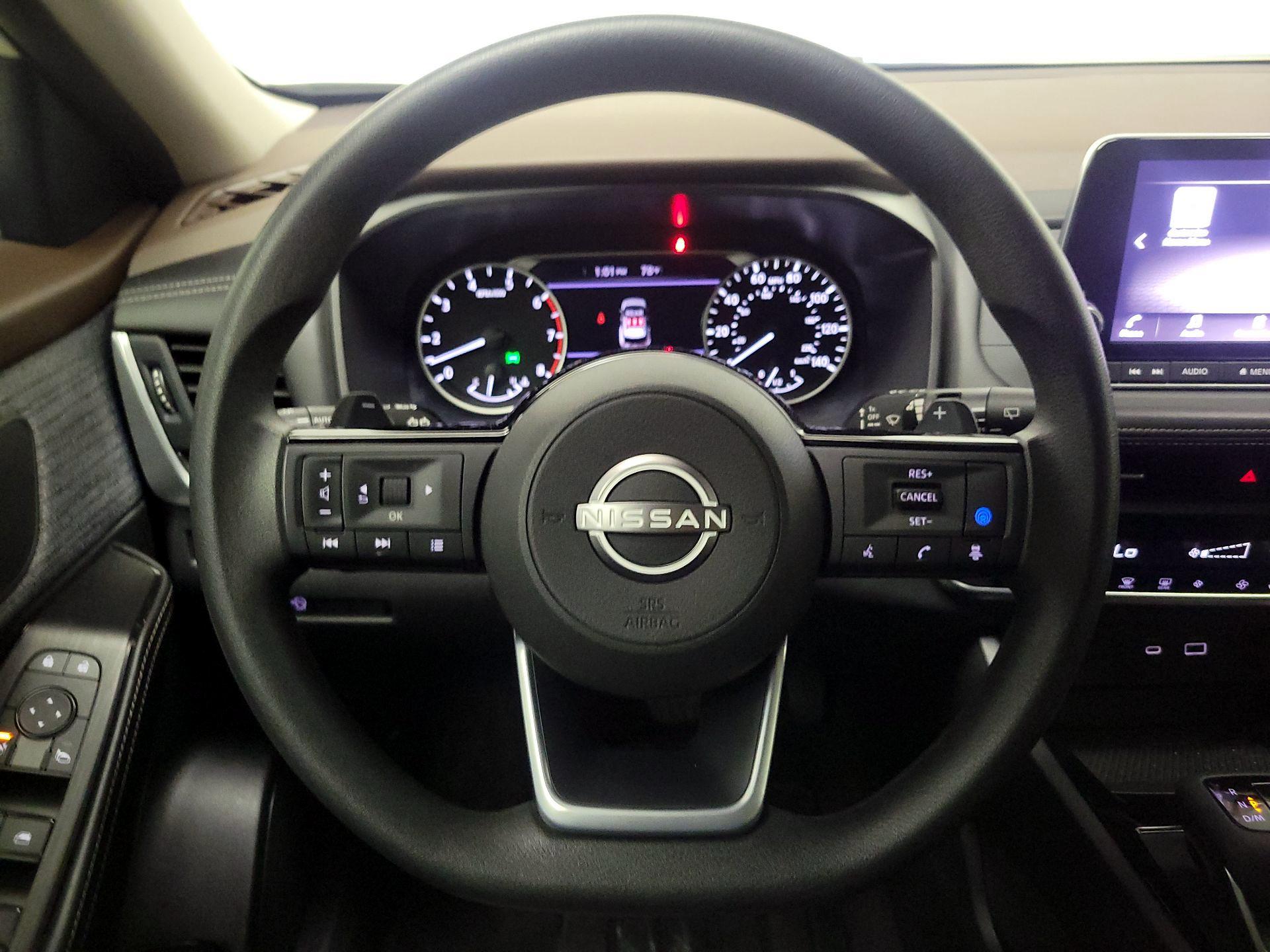 Thumbnail: 2023 Nissan Rogue - 10