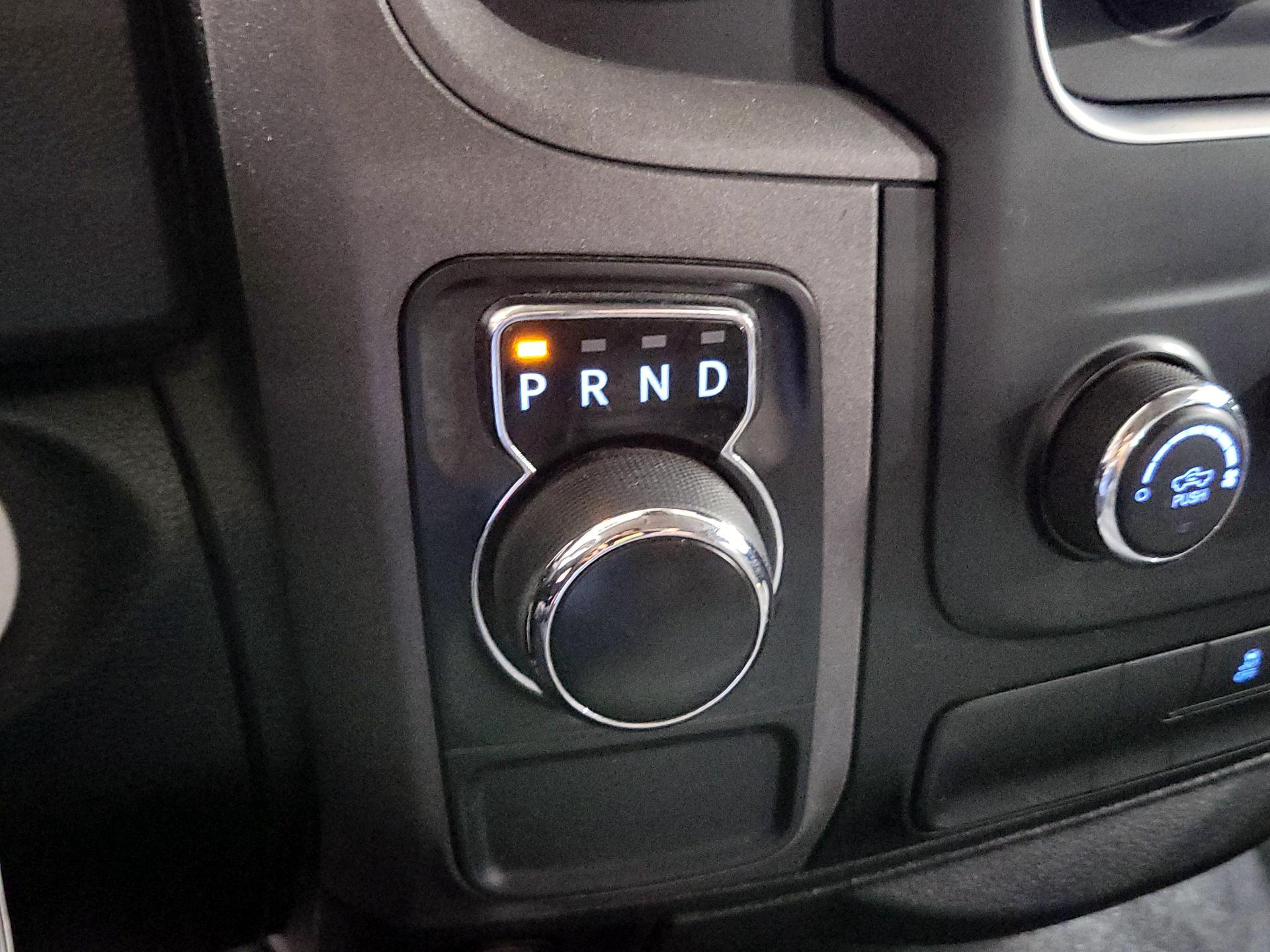 Thumbnail: 2019 RAM 1500 Classic - 17