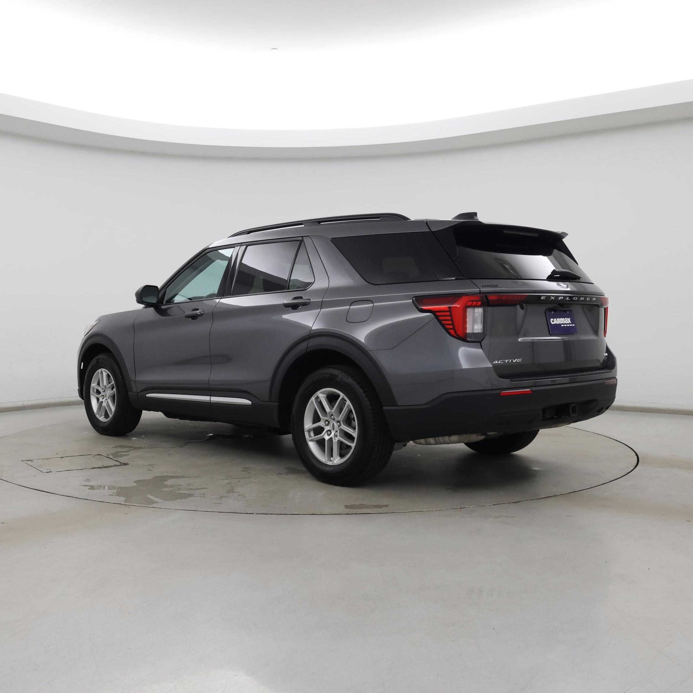Thumbnail: 2025 Ford Explorer - 2