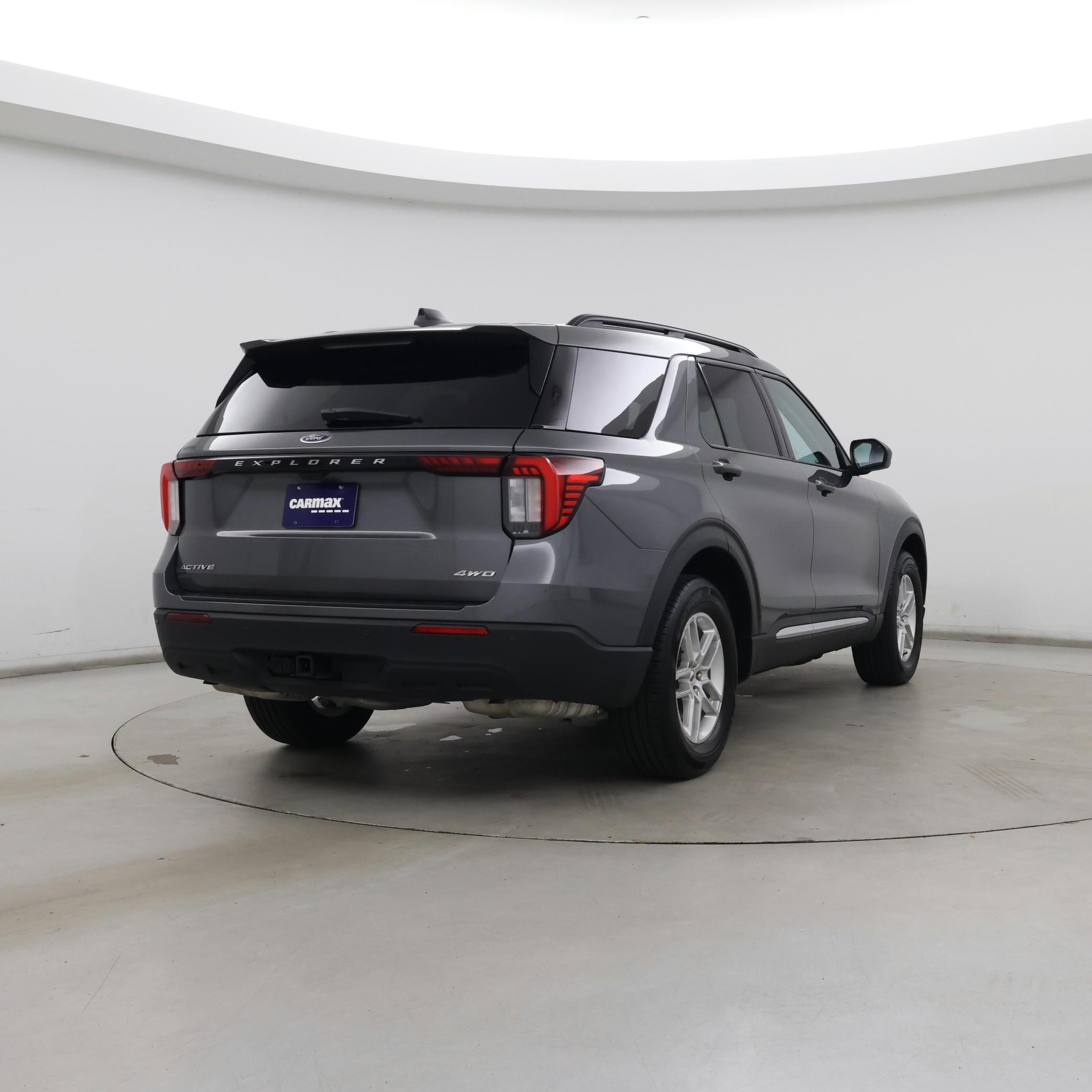 Thumbnail: 2025 Ford Explorer - 8