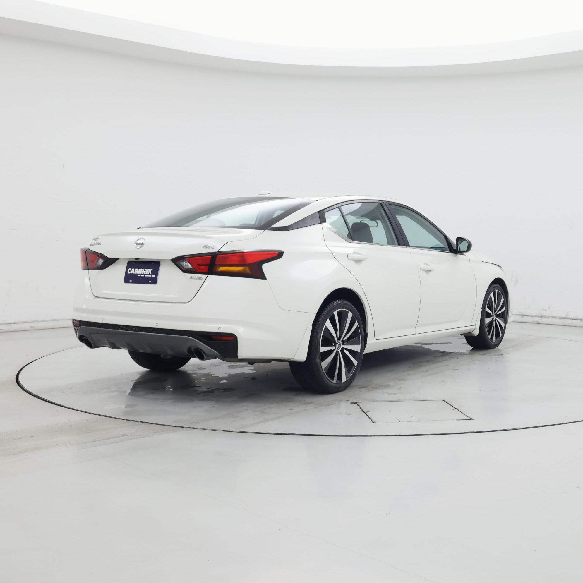 Thumbnail: 2020 Nissan Altima - 8