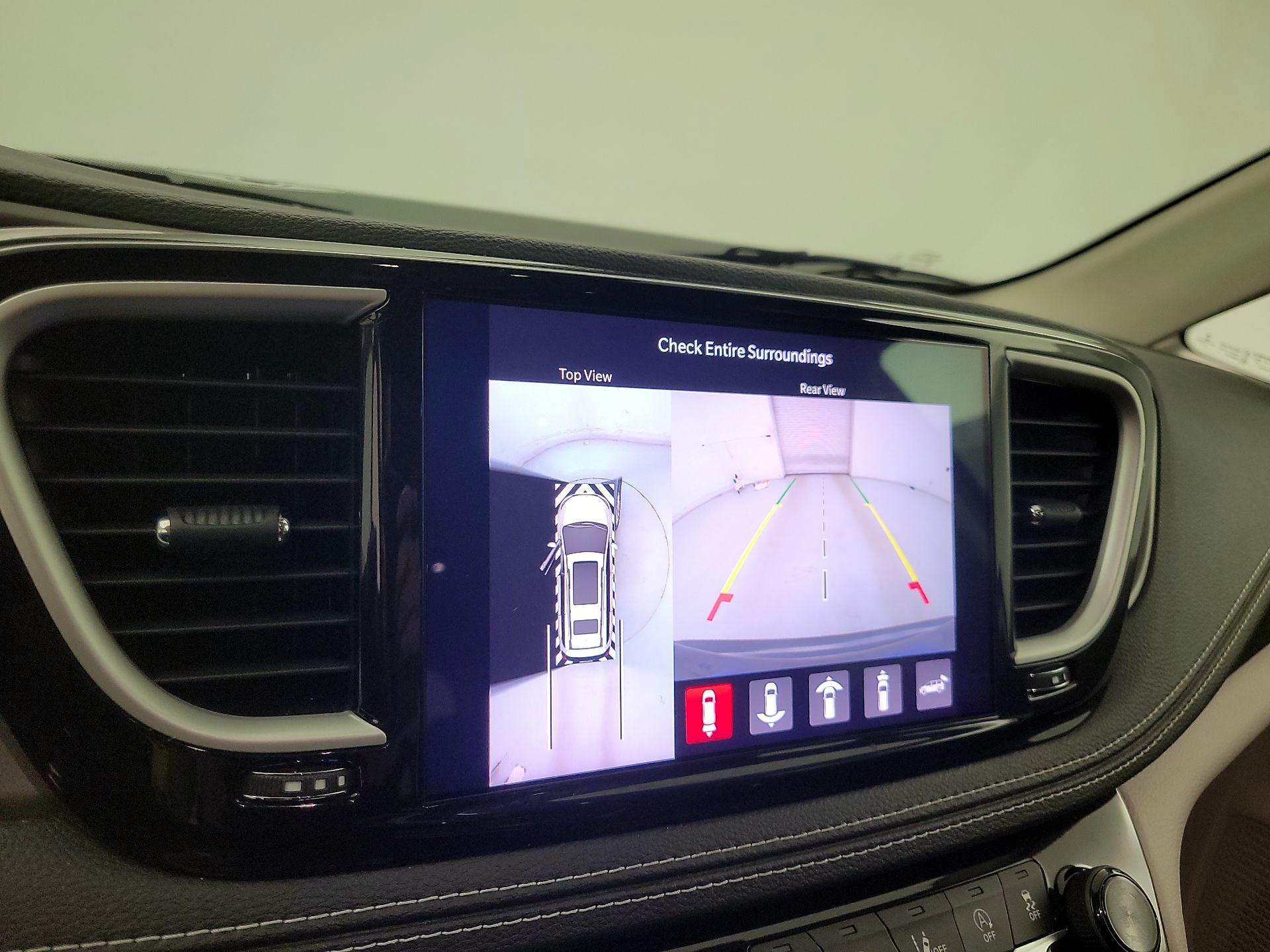 Thumbnail: 2022 Chrysler Pacifica - 15