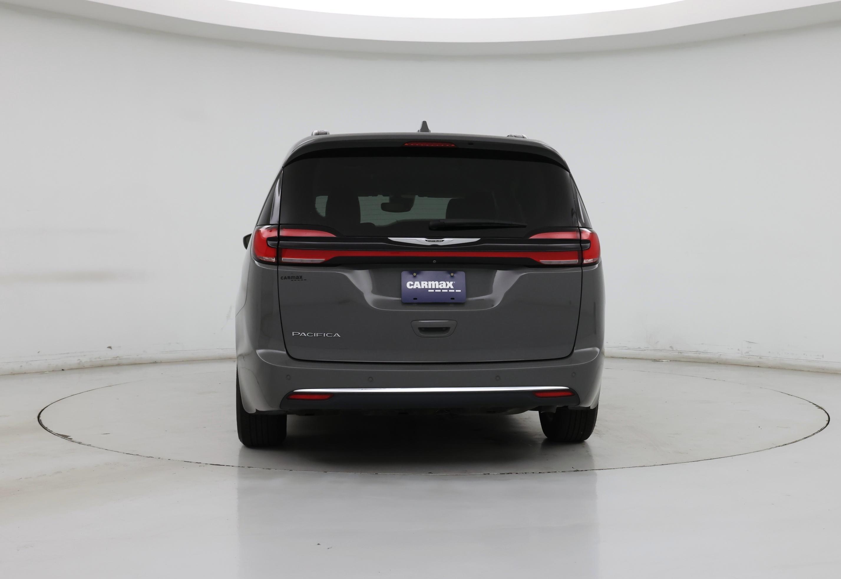 Thumbnail: 2022 Chrysler Pacifica - 6