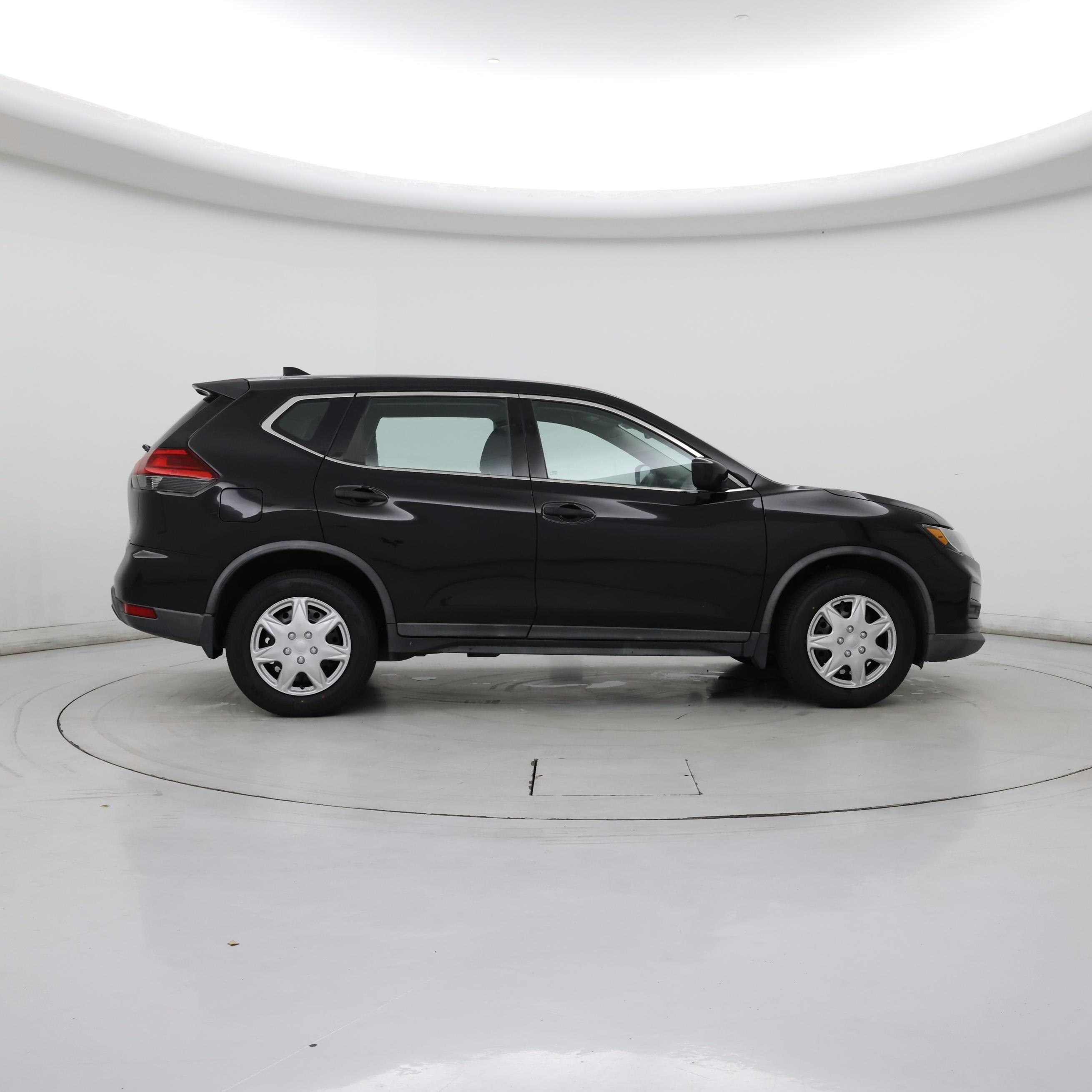 Thumbnail: 2017 Nissan Rogue - 7