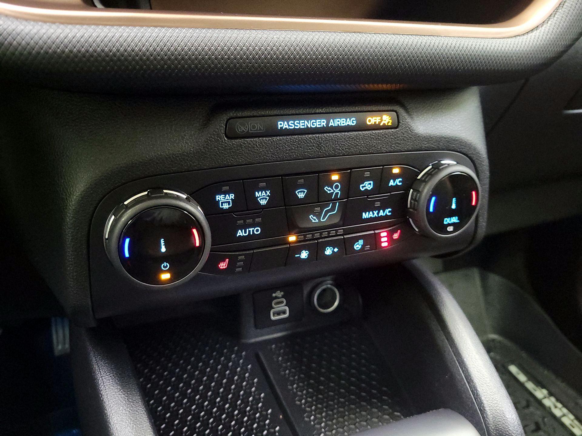 Thumbnail: 2023 Ford Bronco Sport - 16