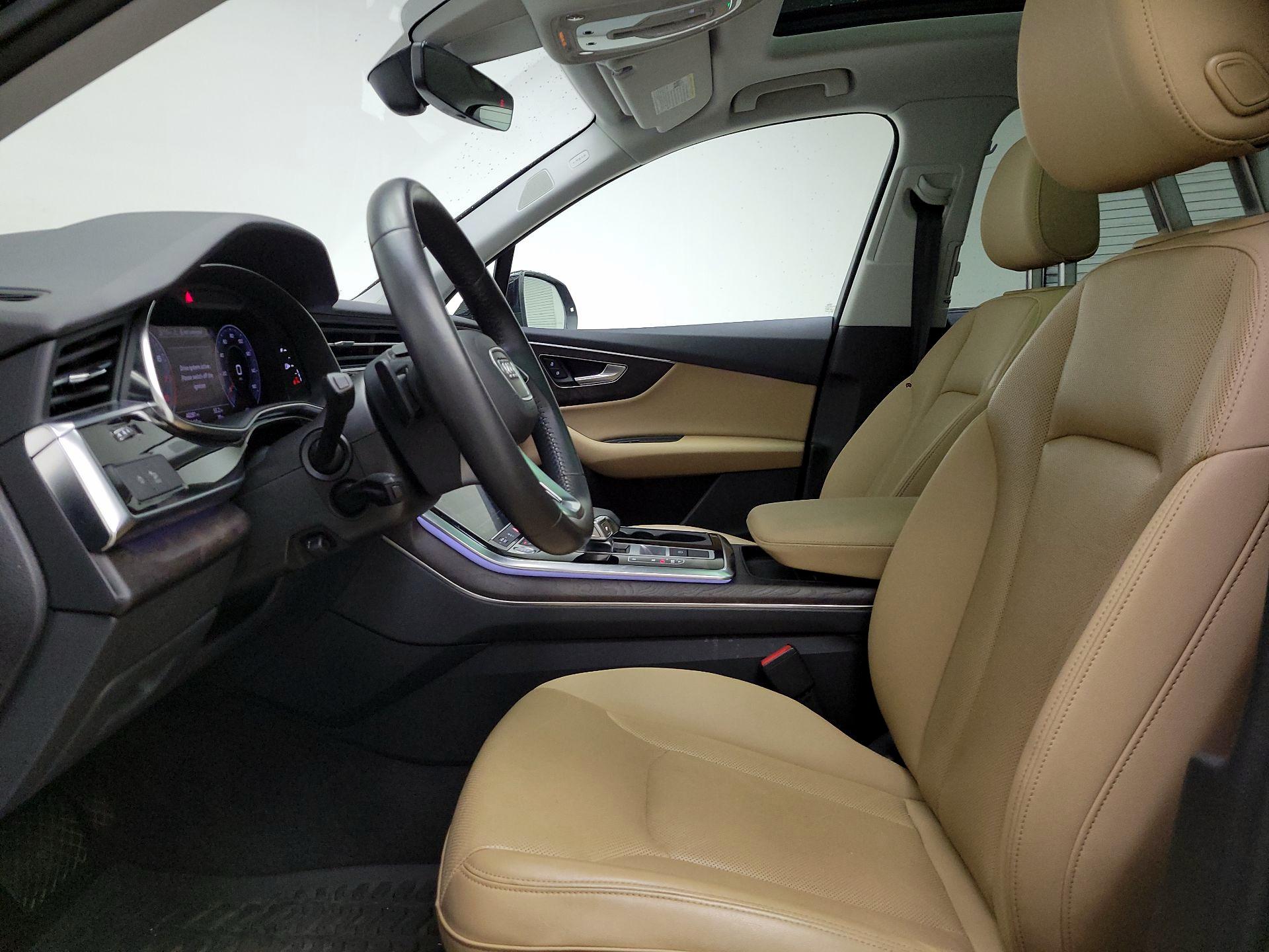 Thumbnail: 2020 Audi Q7 - 11