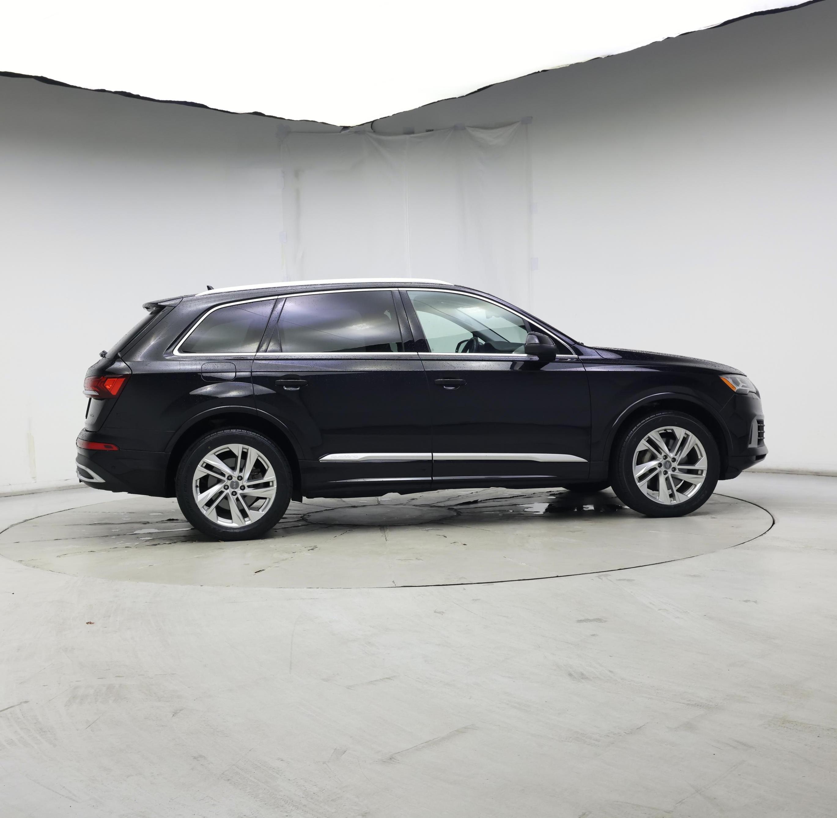 Thumbnail: 2020 Audi Q7 - 7