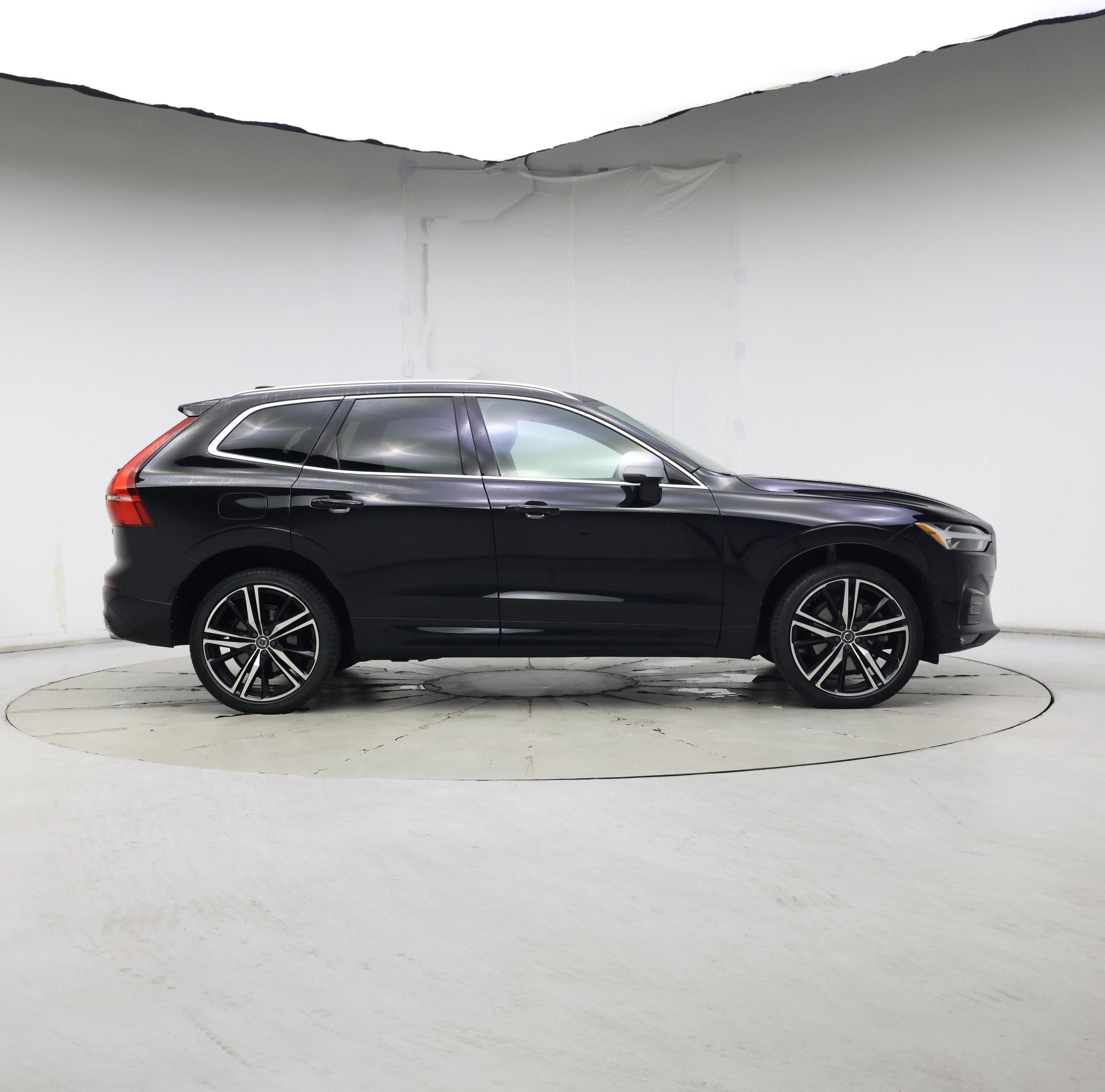 Thumbnail: 2018 Volvo XC60 - 7