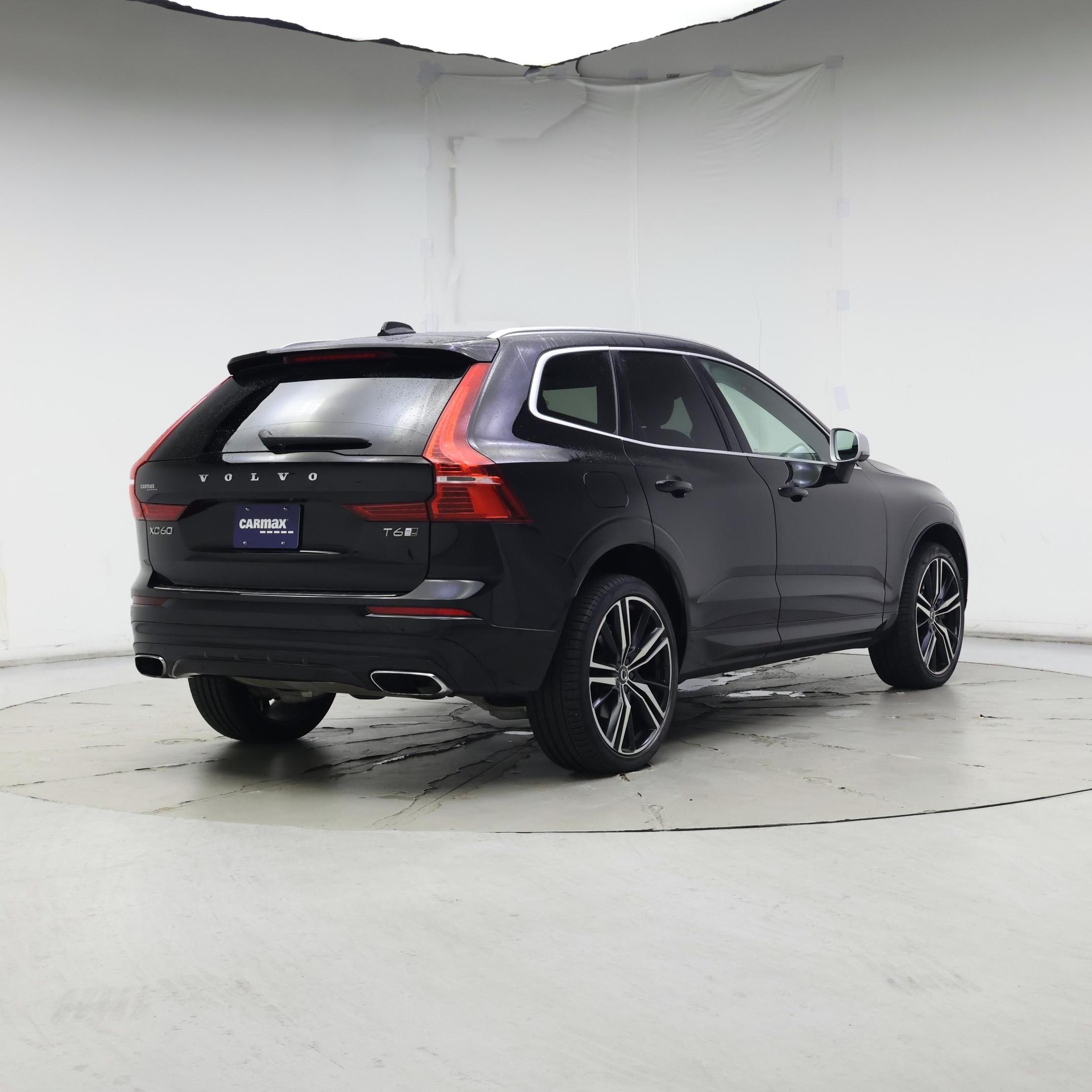 Thumbnail: 2018 Volvo XC60 - 8