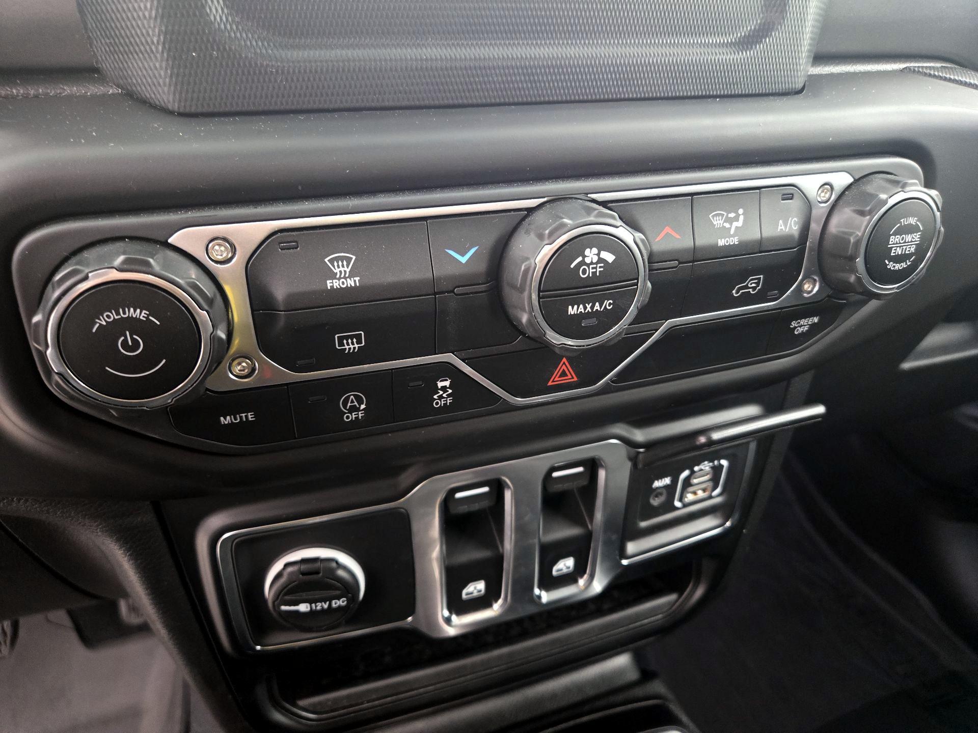Thumbnail: 2023 Jeep Wrangler - 17