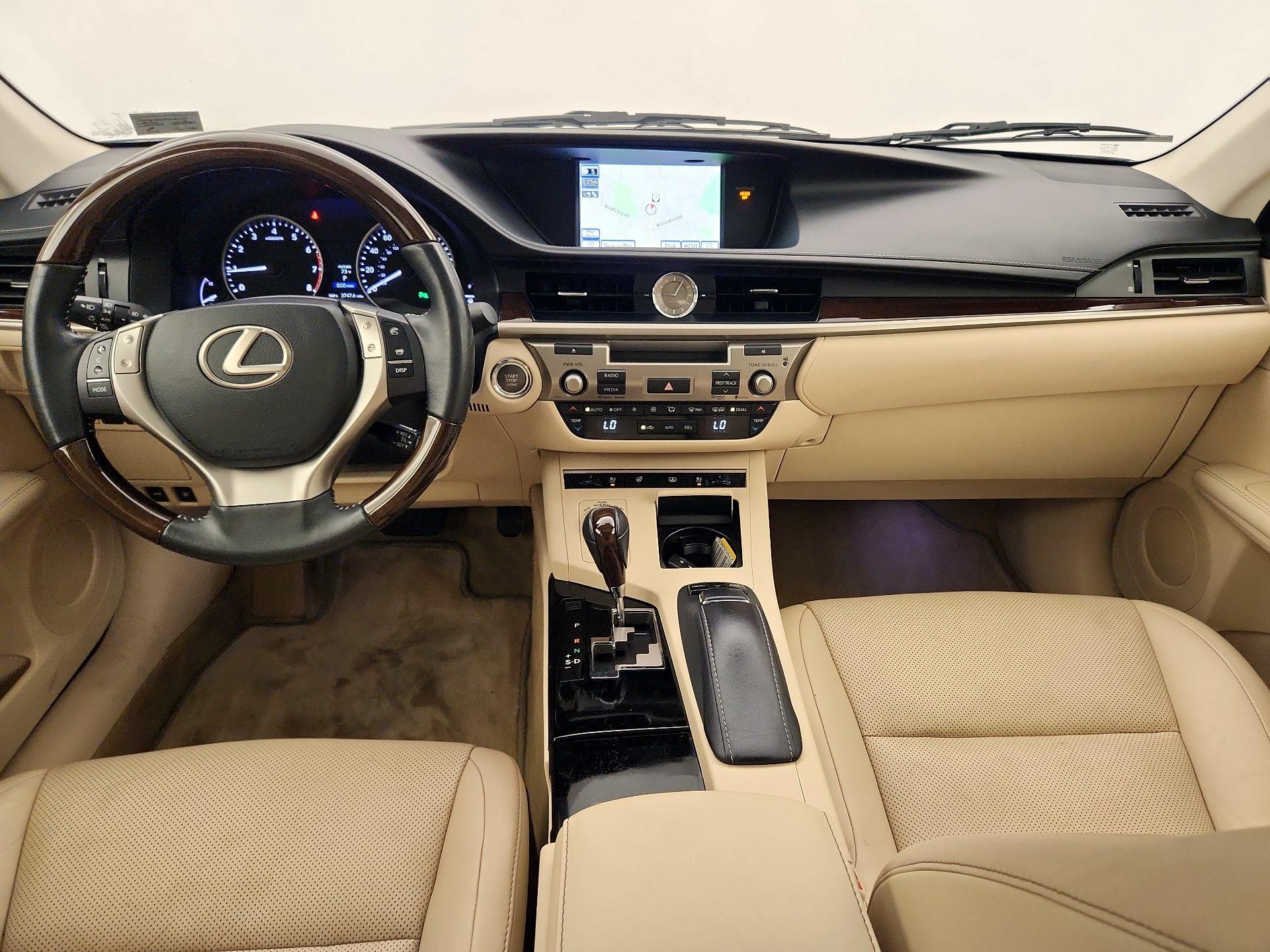 Thumbnail: 2014 Lexus ES - 9