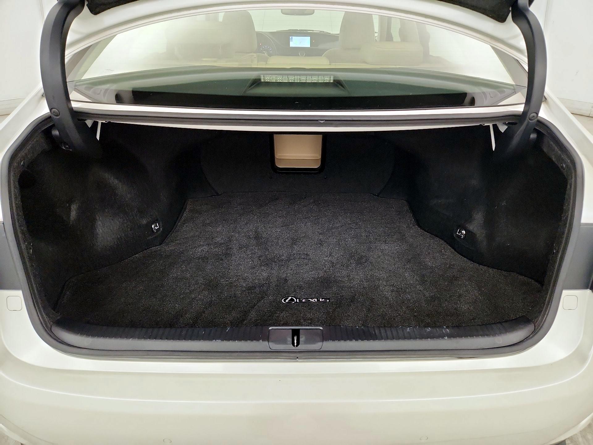 Thumbnail: 2014 Lexus ES - 20