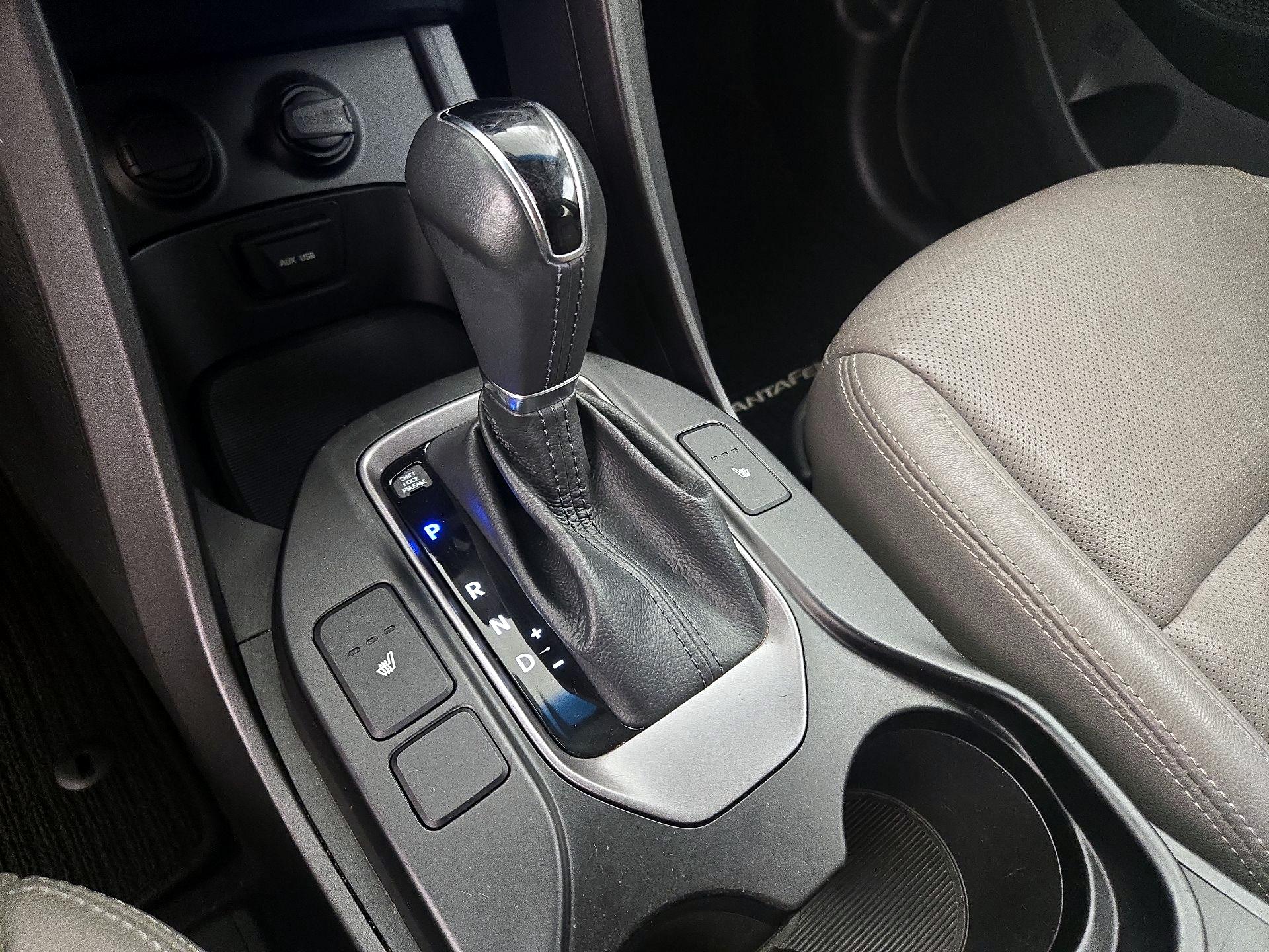 Thumbnail: 2015 Hyundai Santa Fe - 17