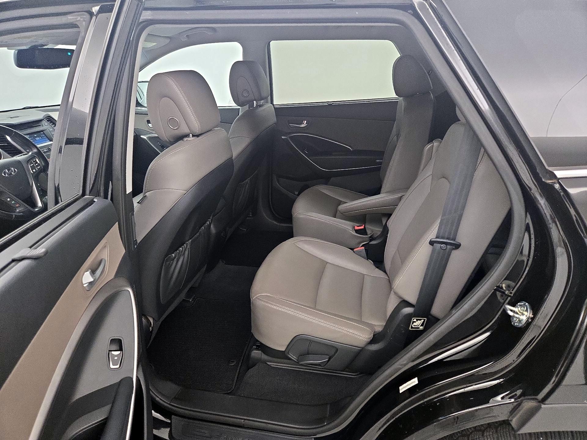 Thumbnail: 2015 Hyundai Santa Fe - 19