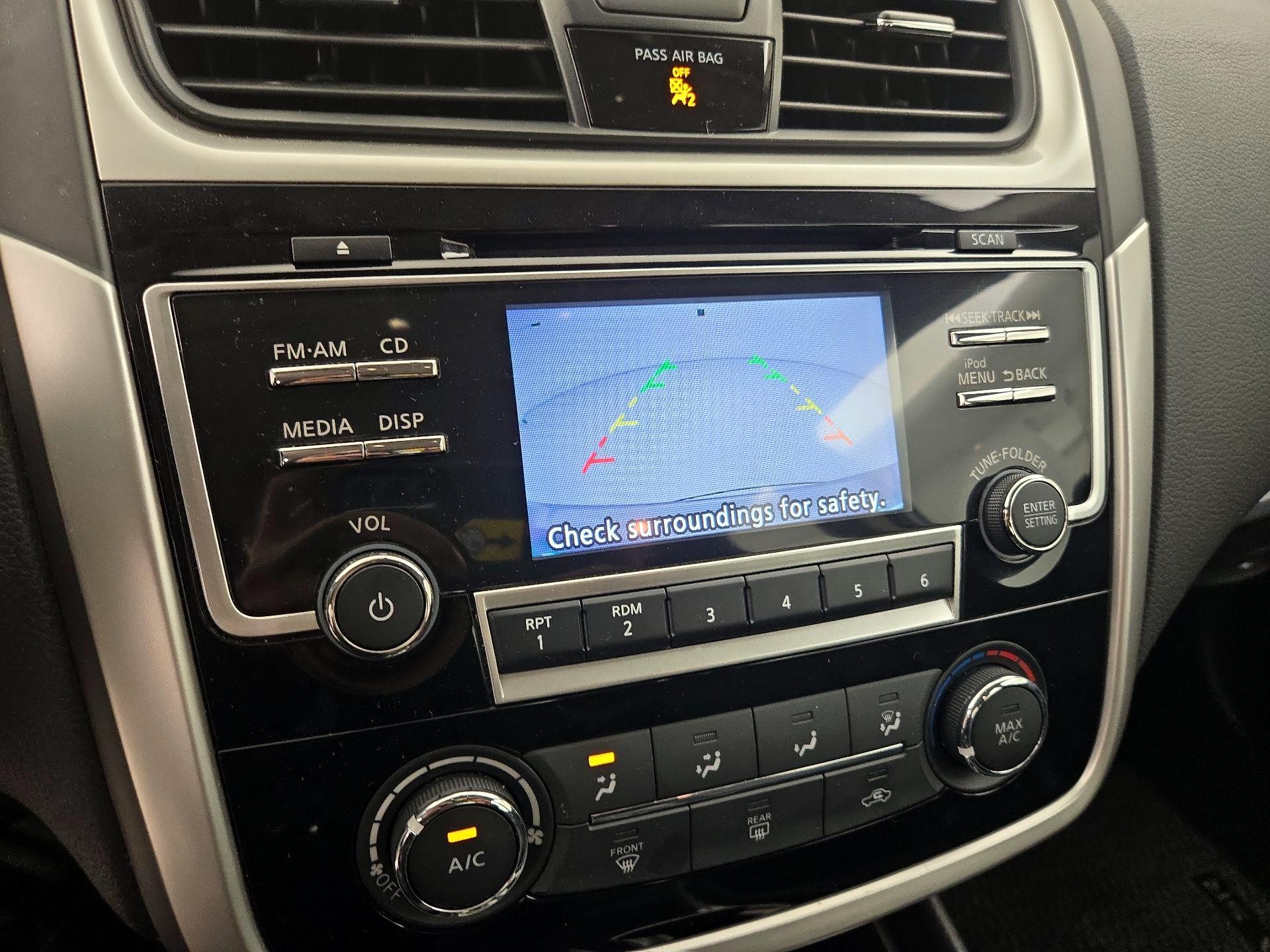 Thumbnail: 2018 Nissan Altima - 14